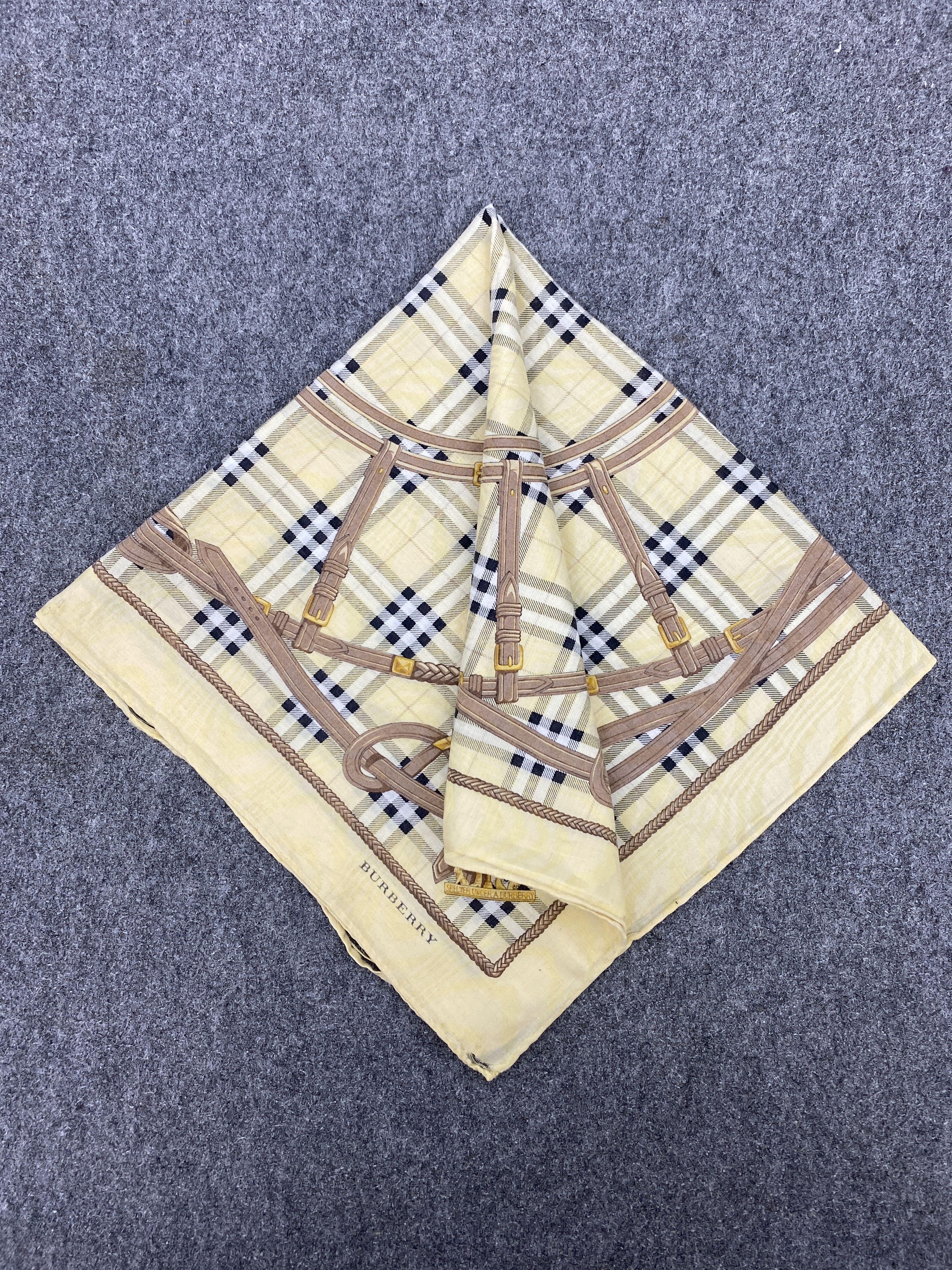 Burberry Burberry Novacheck Handkerchief Bandana Neckerchief HKC0377 Size ONE SIZE - 1 Thumbnail