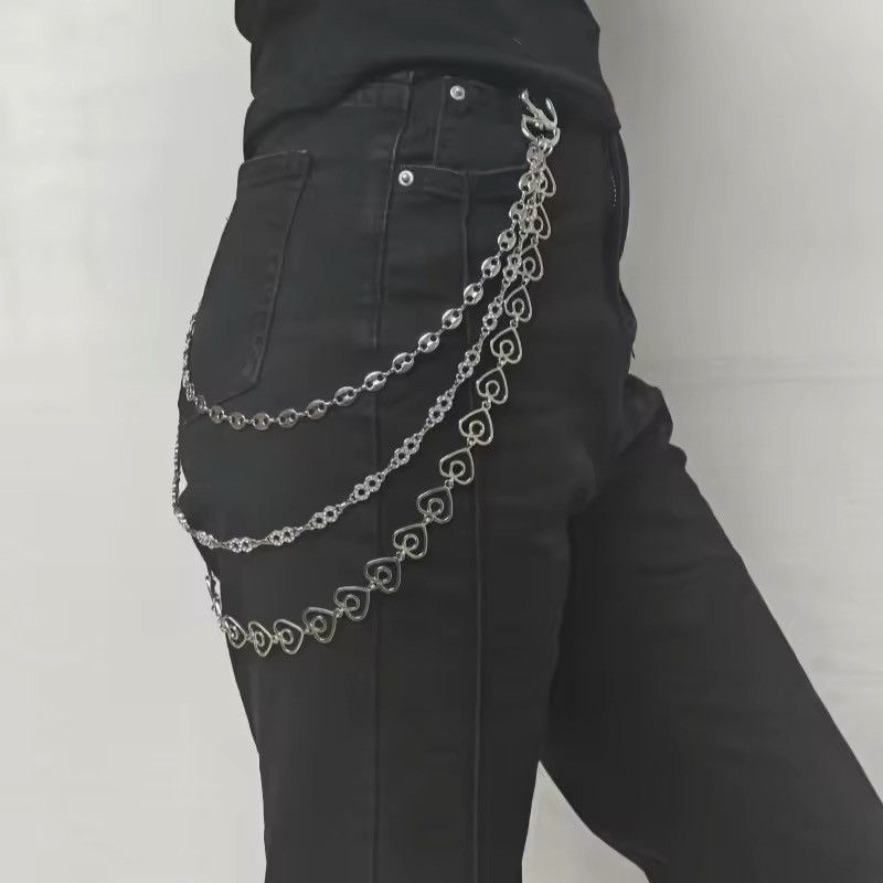 Japanese Brand × Vintage Girl Heart Shaped Rhinestone Keychain Wallet Size ONE SIZE - 1 Thumbnail