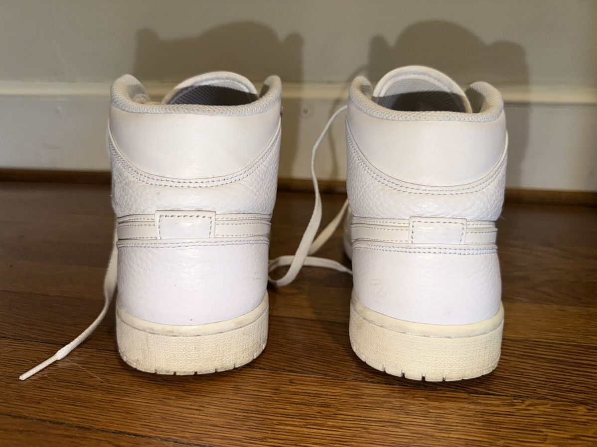 Nike Nike Air Jordan 1 Mids All-White Size US 10.5 / EU 43-44 - 2 Thumbnail