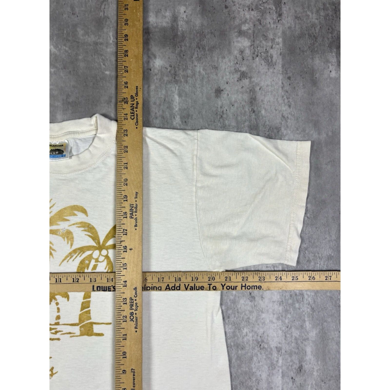 Vintage VINTAGE Bahamas Surf Beach T-Shirt Islander White Crew Neck Short Sleeve Cotton M Men 90s Beach 80s Graphic Print Batman Heroes 90s Size US M / EU 48-50 / 2 - 7 Thumbnail