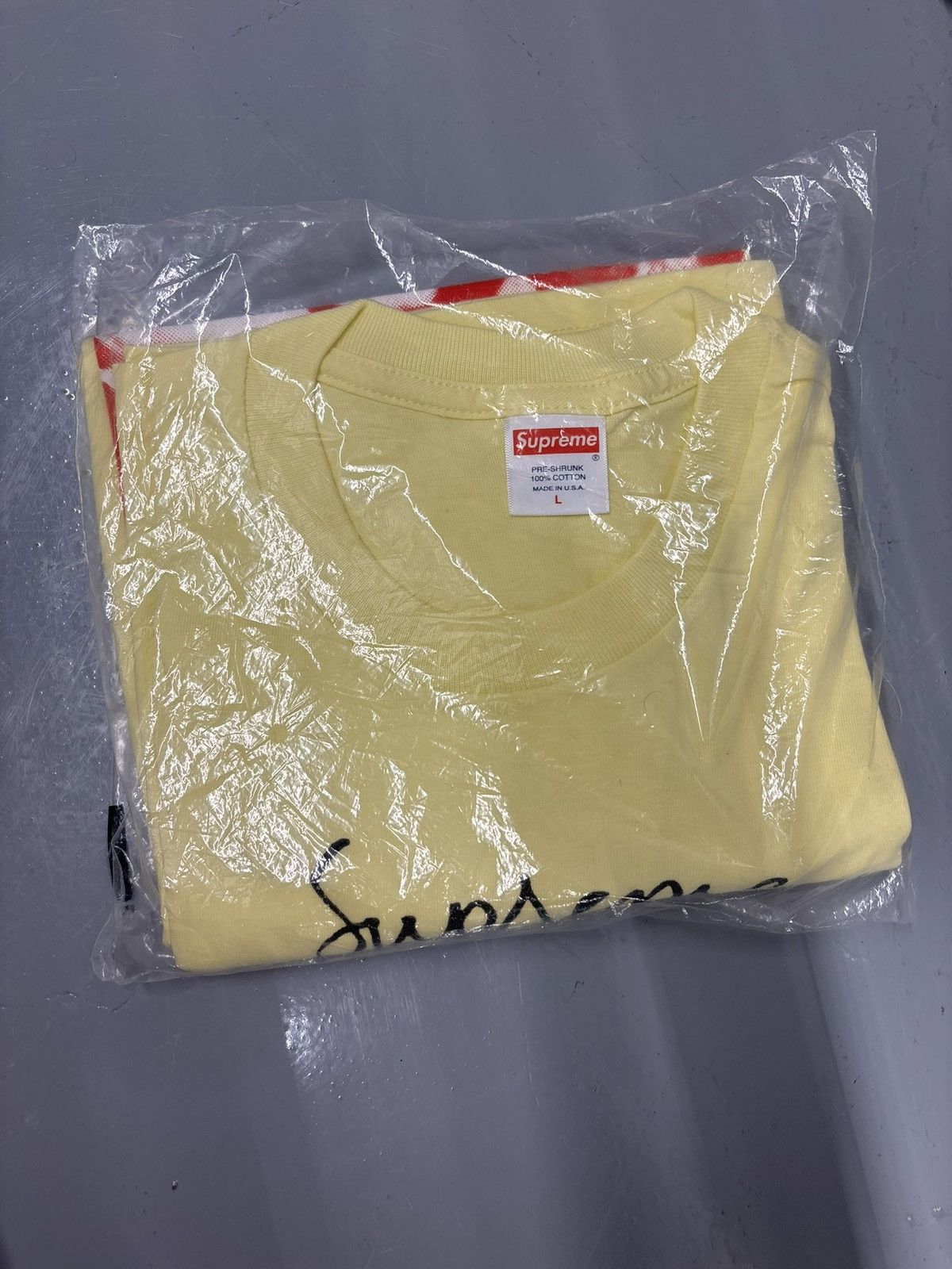 Supreme Supreme Madonna tee pale/yellow Size US L / EU 52-54 / 3 - 3 Thumbnail
