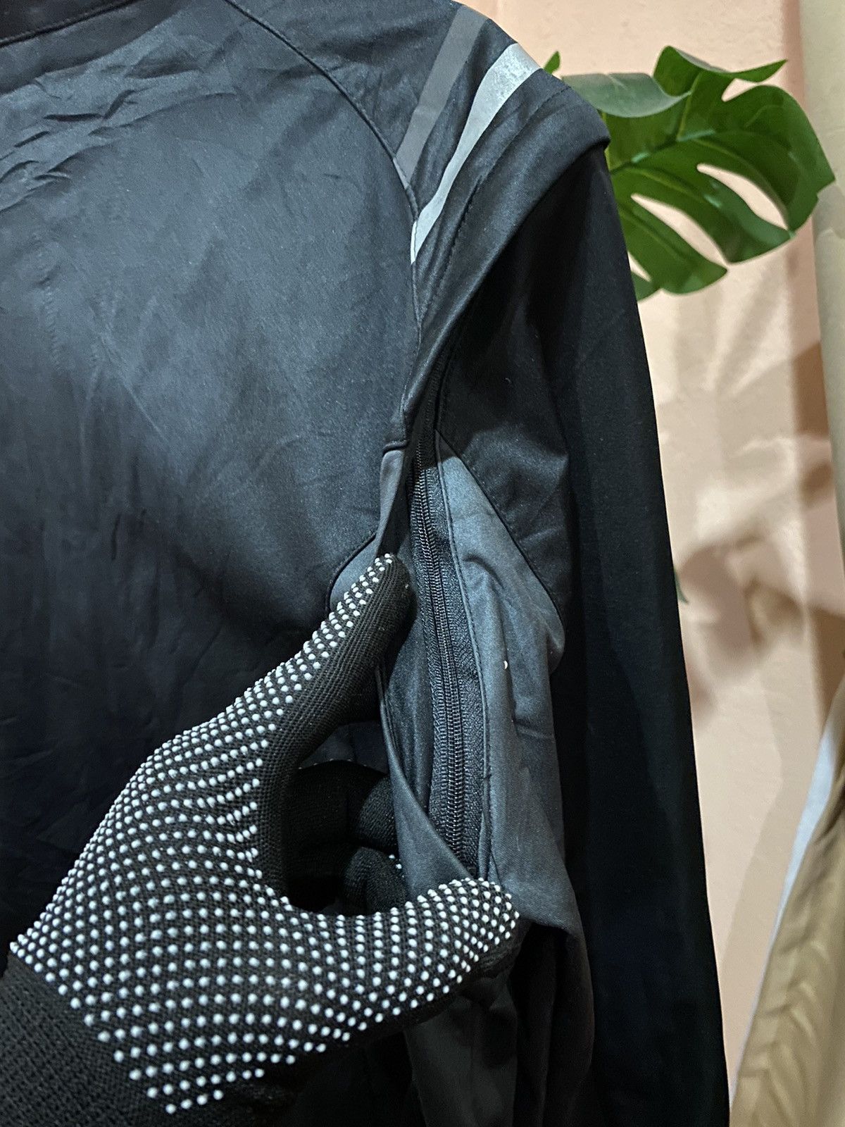 Other INOC Reflective Running Jacket Lightweight Modern Activewear Size US L / EU 52-54 / 3 - 7 Thumbnail