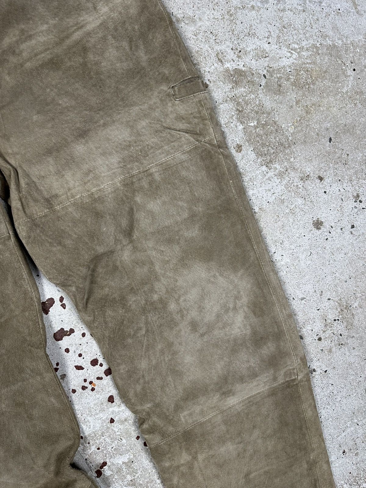 Genuine Leather × Vintage Vintage 90s Beige Suede Leather Cargo Pants Size US 36 / EU 52 - 6 Thumbnail