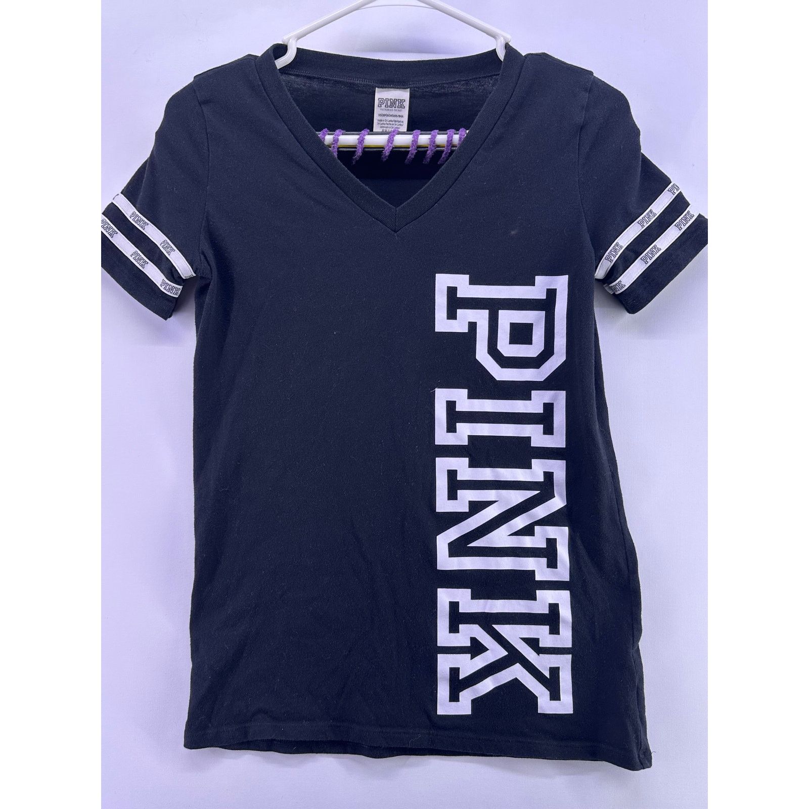 Pink Black and White VS Pink Tshirt Size XS Size XS / US 0-2 / IT 36-38 - 3 Thumbnail