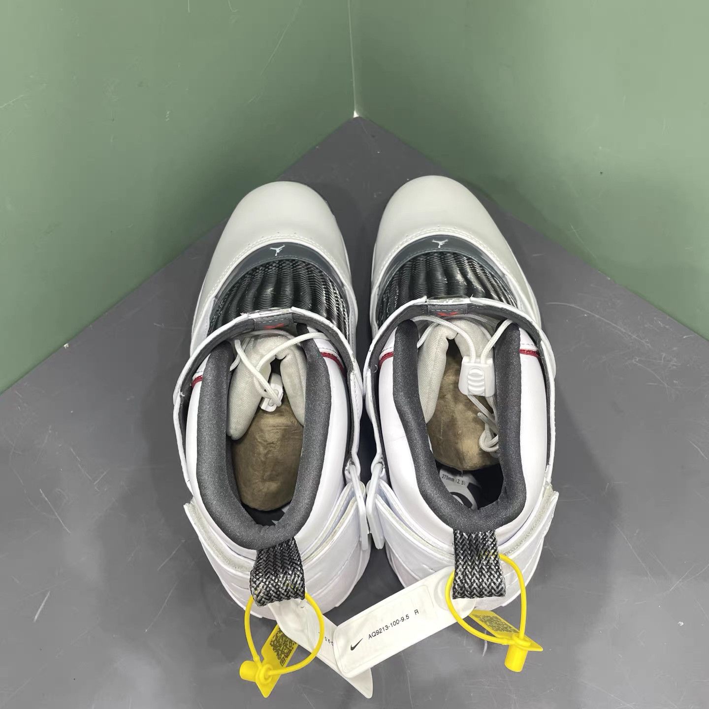 Jordan Brand Air Jordan 19 Melo White Grey K15 Size US 10 / EU 43 - 7 Thumbnail