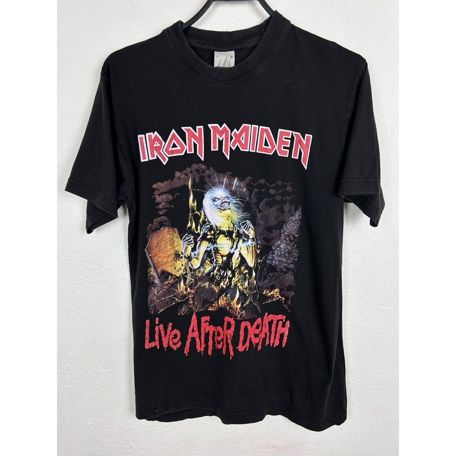 Band Tees 90s Vintage Iron Maiden Live After Death Bootleg T-Shirt Size US L / EU 52-54 / 3 - 1 Thumbnail