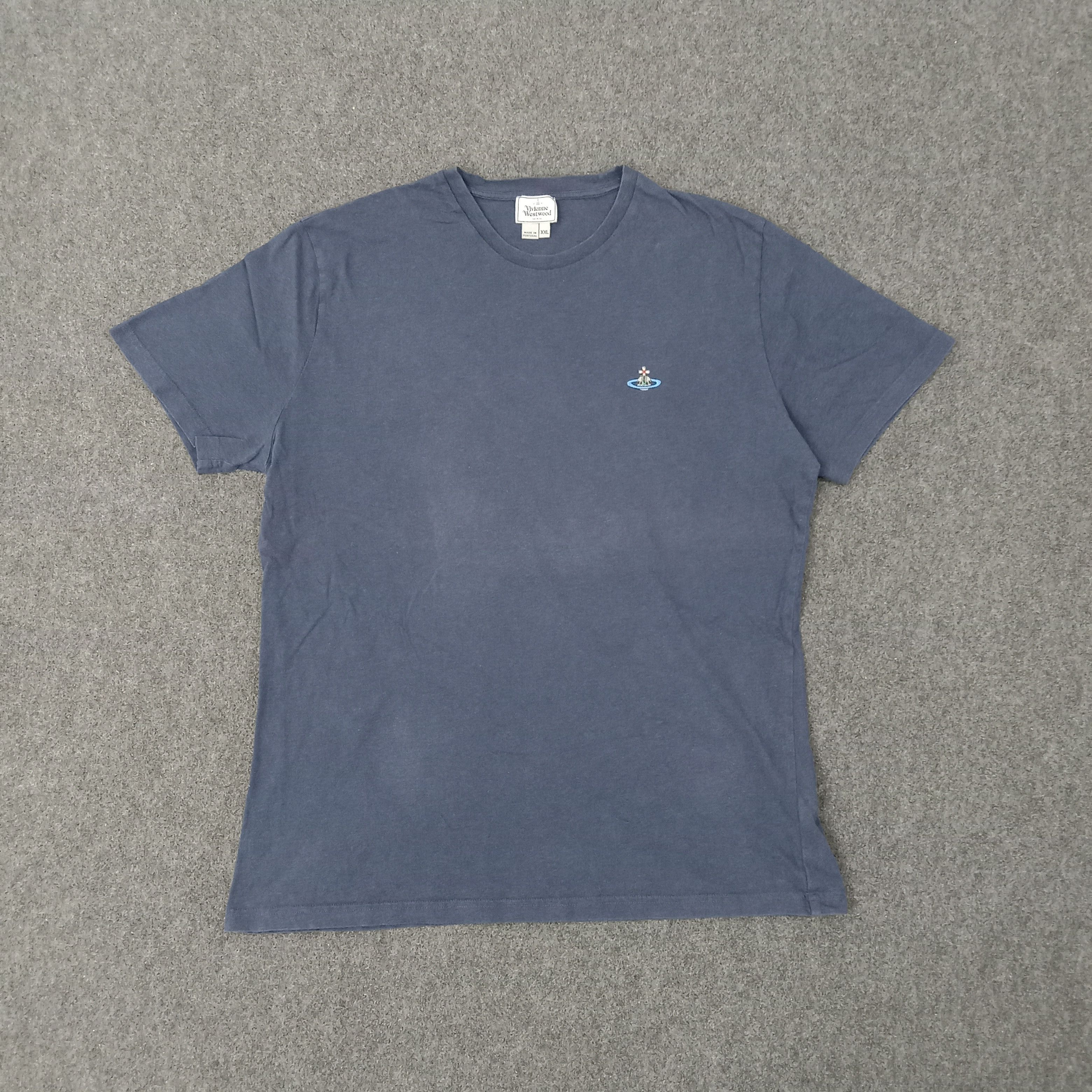 Vivienne Westwood Vivienne Westwood Small Logo Designer Tshirt C259N17 Size US L / EU 52-54 / 3 - 1 Thumbnail
