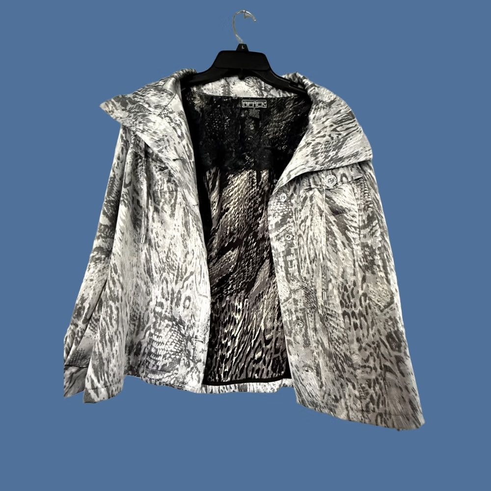 Vintage Berek Jacket Womens M Gray Animal Print Button Front Lined Lace Collared Size M / US 6-8 / IT 42-44 - 1 Thumbnail