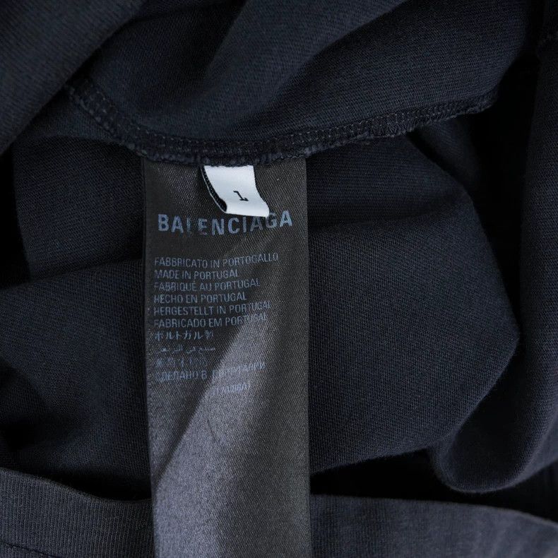 Balenciaga Balenciaga Cover rubber strip logo washed and made old sho Size US L / EU 52-54 / 3 - 5 Thumbnail