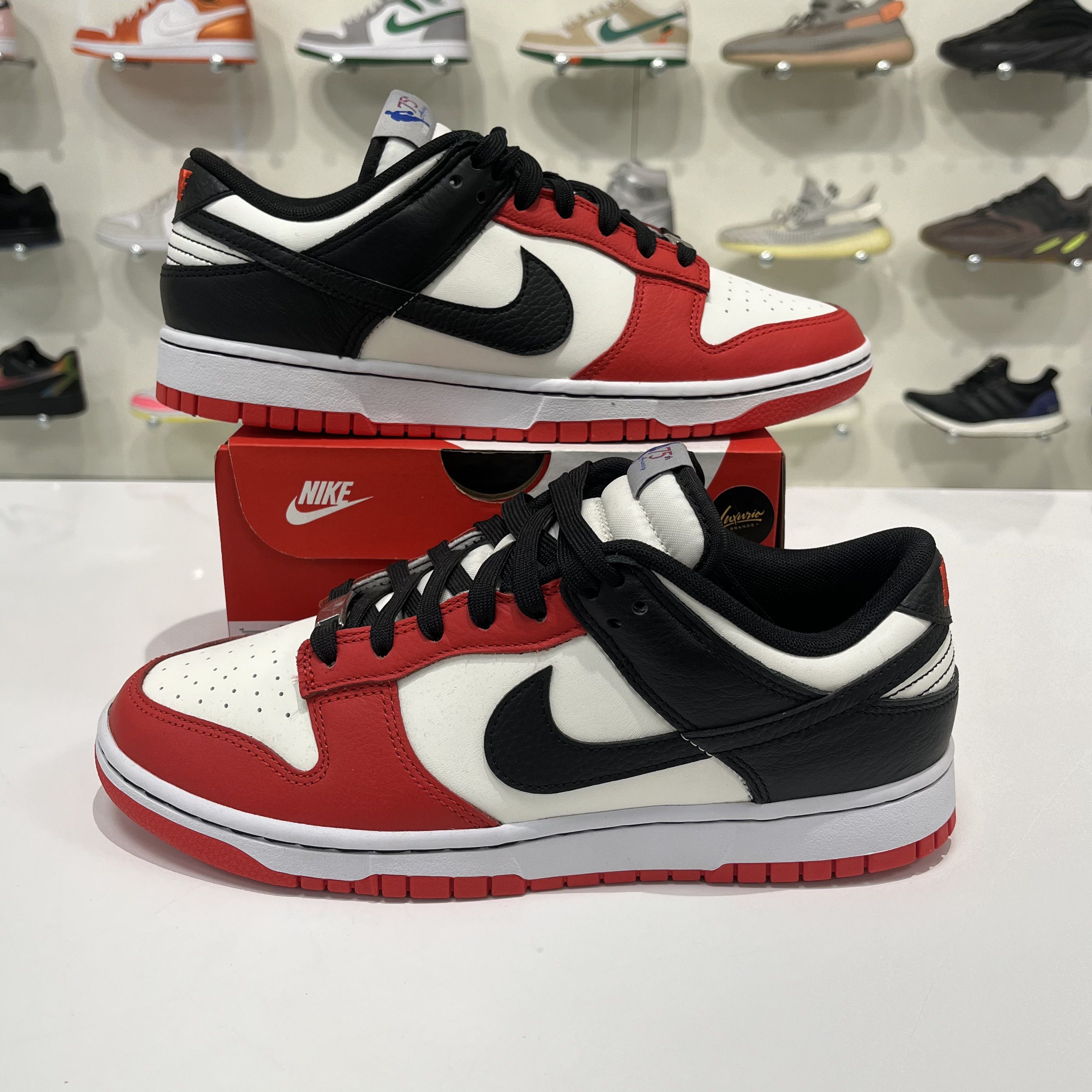Nike Nike Dunk Low EMB NBA 75th Anniversary Chicago Size US 9 / EU 42 - 1 Thumbnail