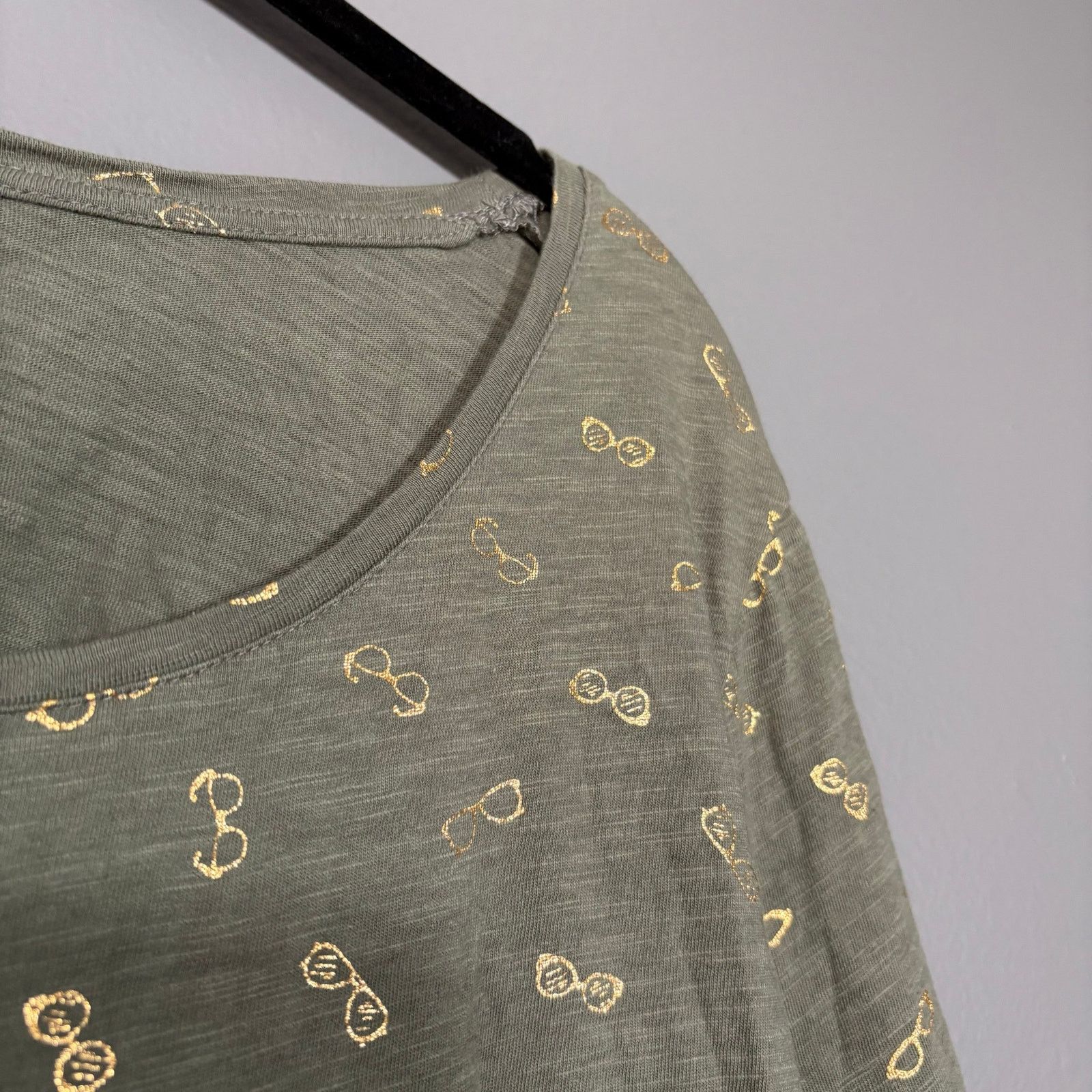 Other Catherines Army Green & Gold Glasses Novelty T-Shirt Size XL / US 12-14 / IT 48-50 - 2 Thumbnail