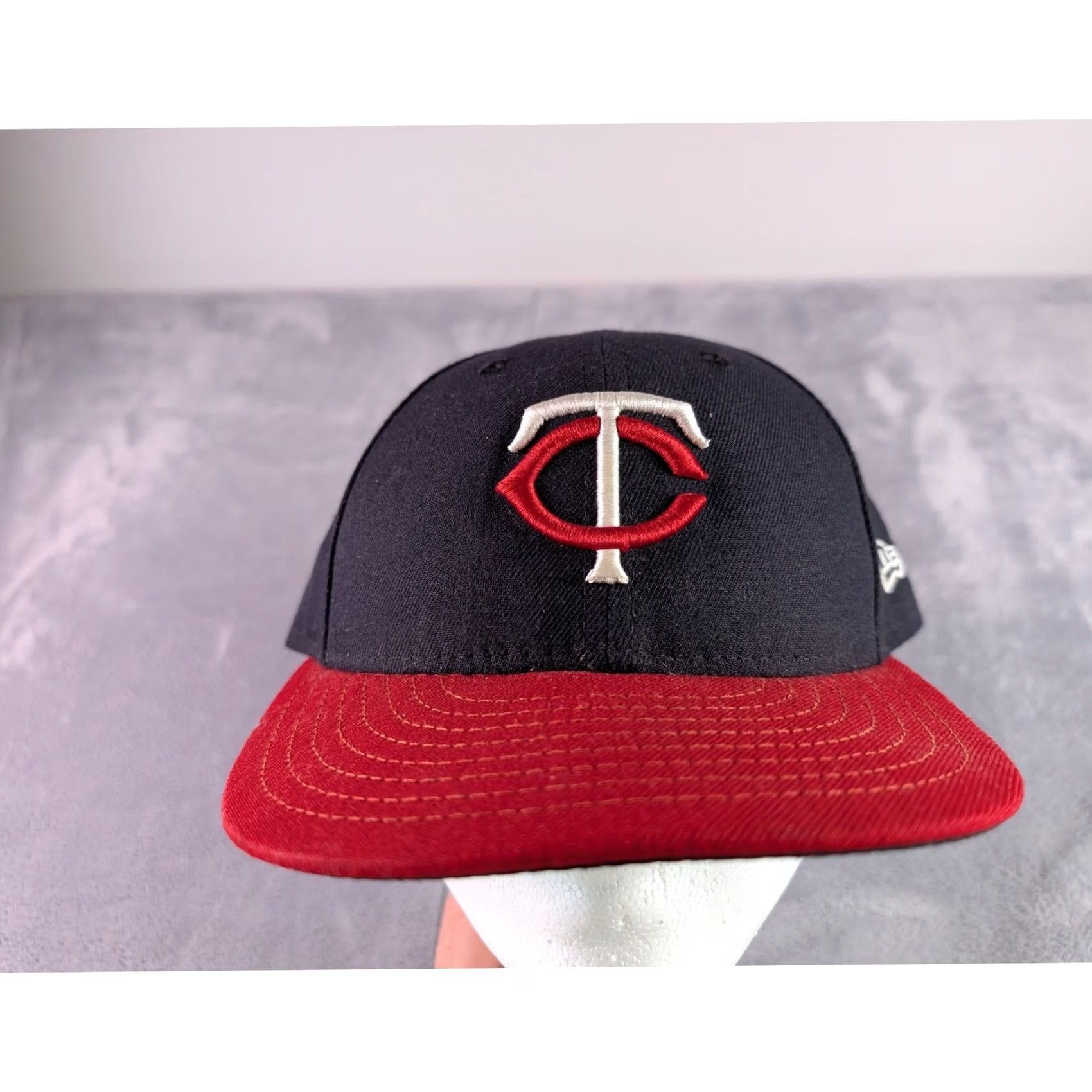 New Era New Era 59FIFTY Minnesota Twins MLB Low Profile Fitted Hat 7 3/4 Navy Red Size ONE SIZE - 2 Thumbnail