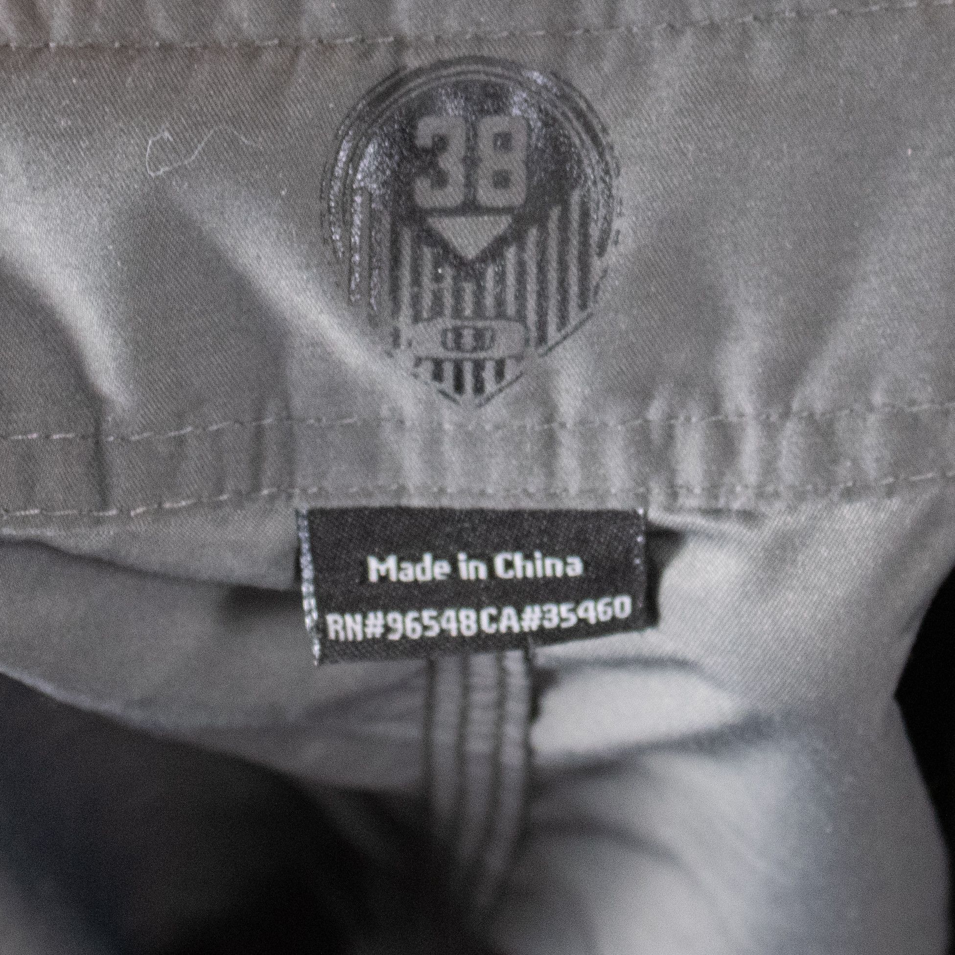 Oakley Y2K 2000's Oakley Baggy Relaxed Fit Cargo Grey Water Shorts Size US 40 / EU 56 - 6 Thumbnail