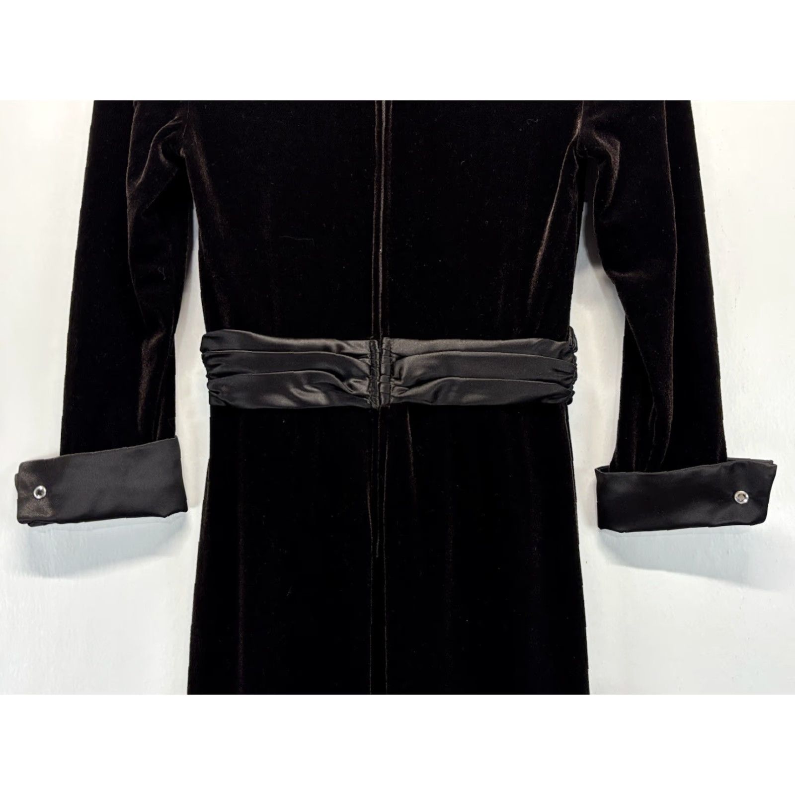 Tadashi Shoji Tadashi Shoji Velvet Evening Formal Maxi Dress Gown Womens 4 Chocolate Brown 3/4 Sleeve Turtleneck Zip Velvet Ball Gown Size S / US 4 / IT 40 - 6 Thumbnail