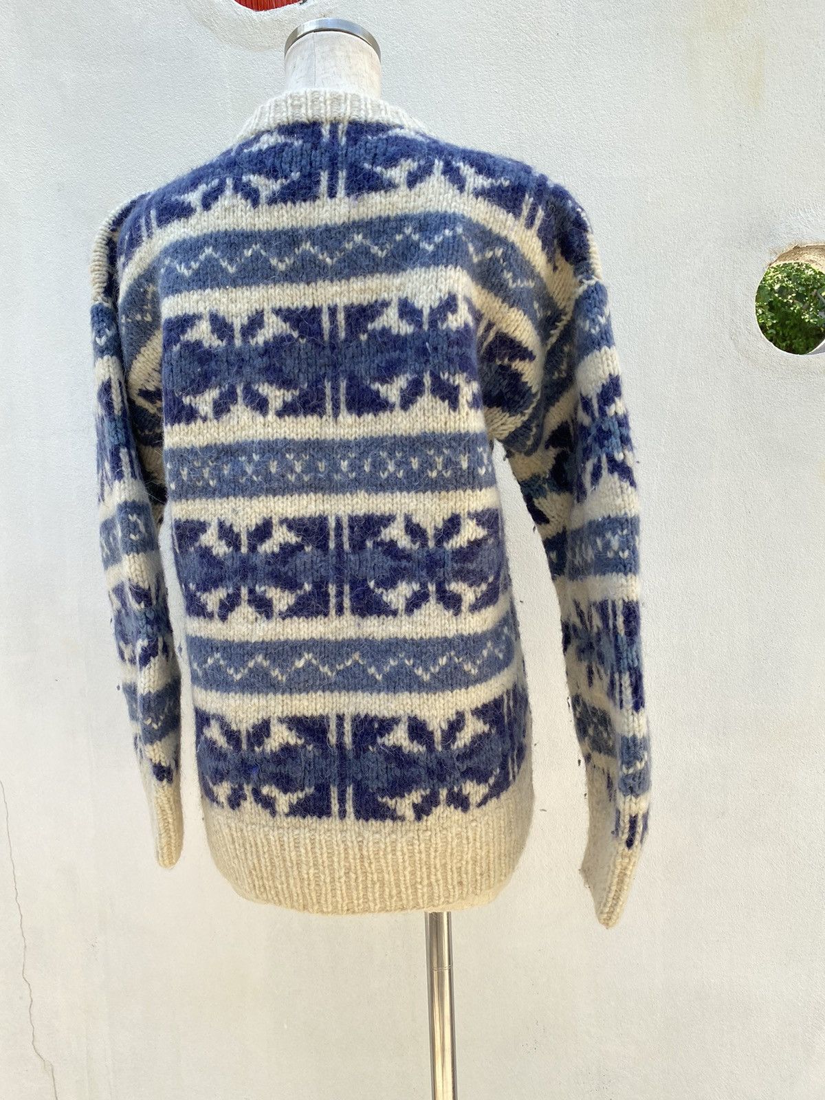 Designer × Vintage ARTESANIAS ECUADOR Blue and Cream Nordic Knit Sweater Size US S / EU 44-46 / 1 - 15 Thumbnail