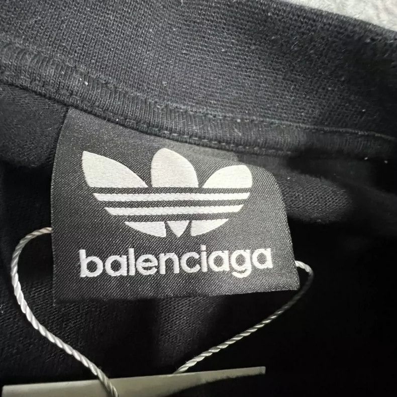 Balenciaga Balenciaga adidias Short Sleeve Size US S / EU 44-46 / 1 - 3 Thumbnail