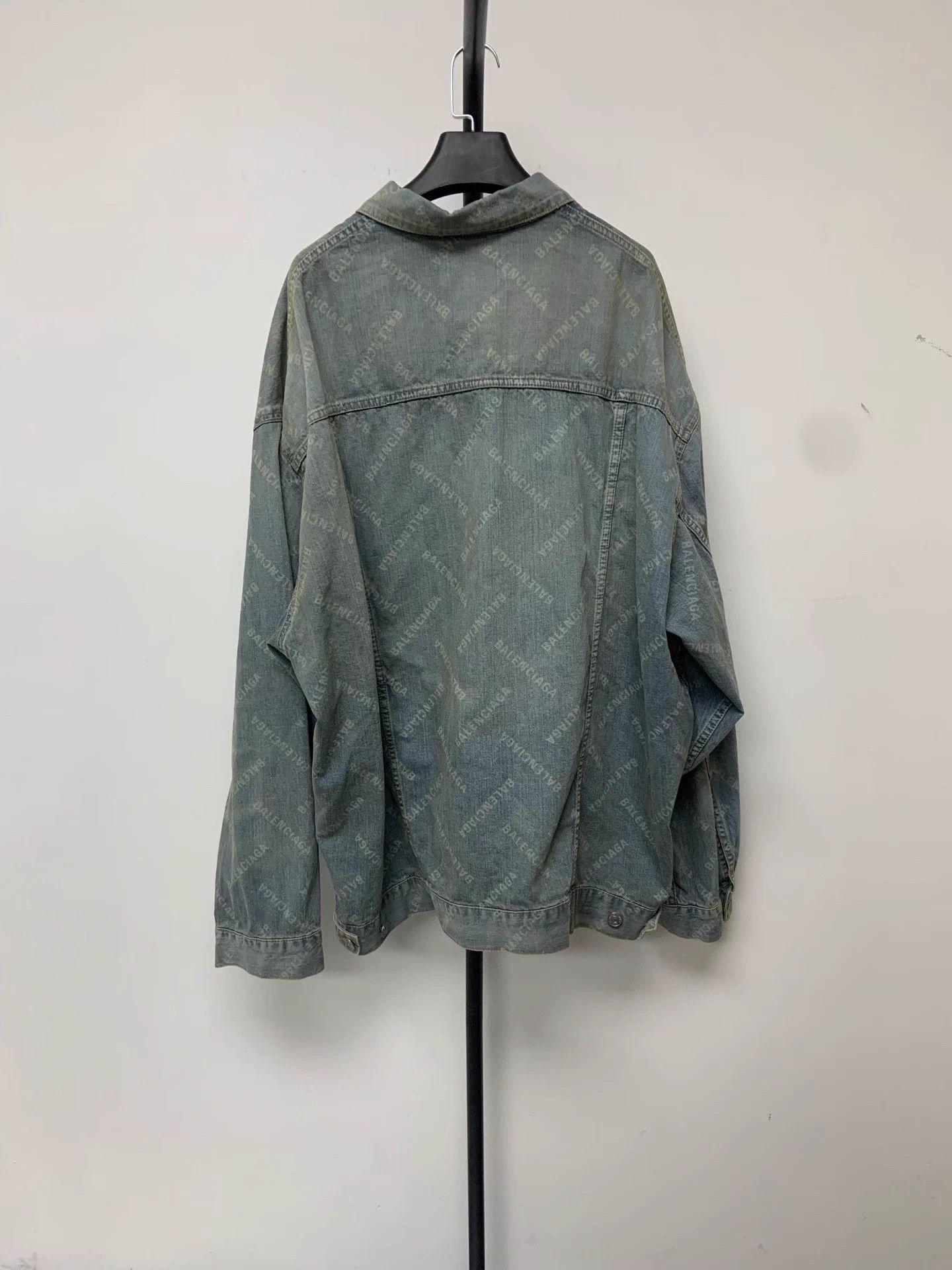 Balenciaga Balenciaga Logo Print Denim Jacket Women's Blue Size US L / EU 52-54 / 3 - 2 Thumbnail