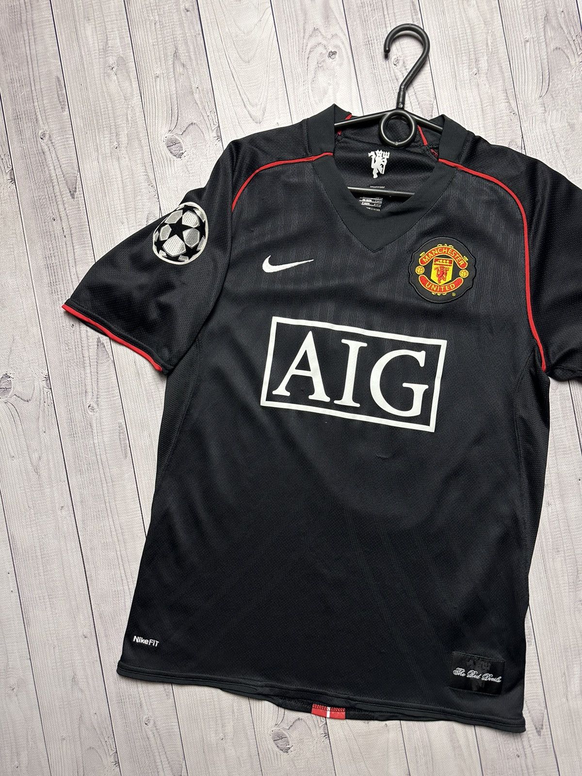 Nike Vintage Nike Manchester United 17 Nani soccer jersey size S Size US S / EU 44-46 / 1 - 3 Thumbnail