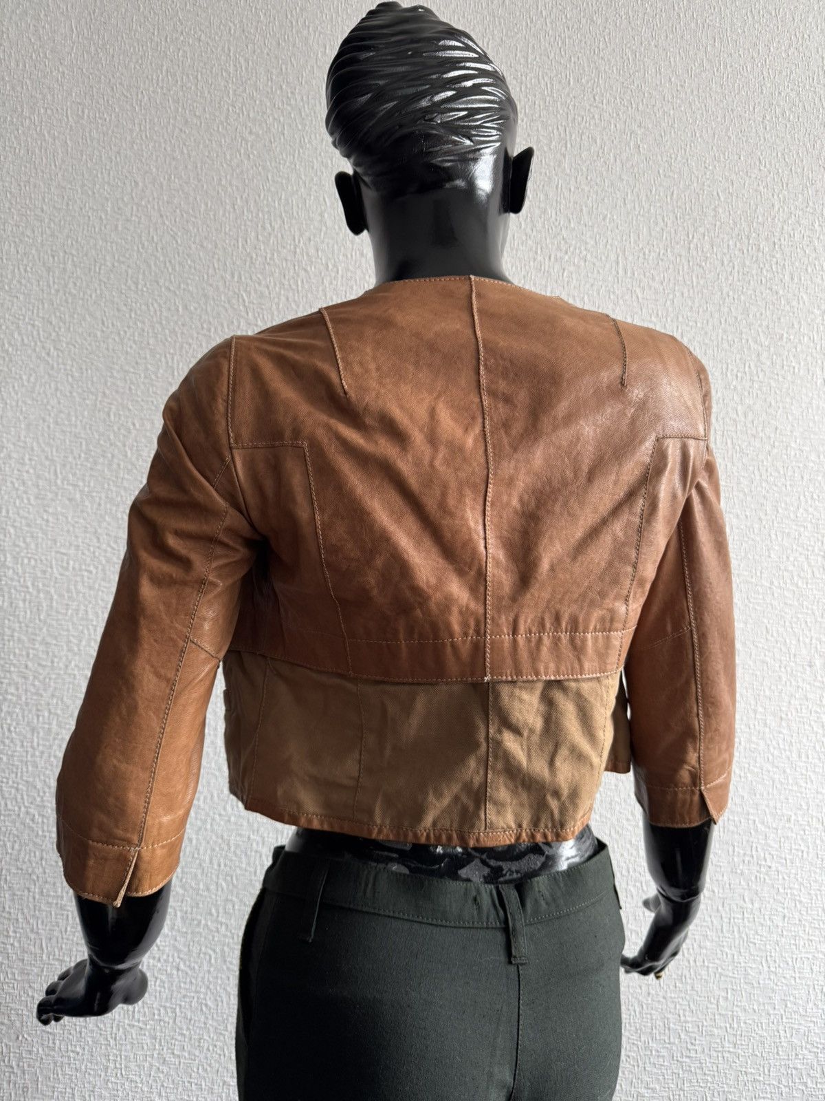 Trussardi Vintage Trussardi jacket 100% LEATHER blazer wmns Size XS / US 0-2 / IT 36-38 - 5 Thumbnail