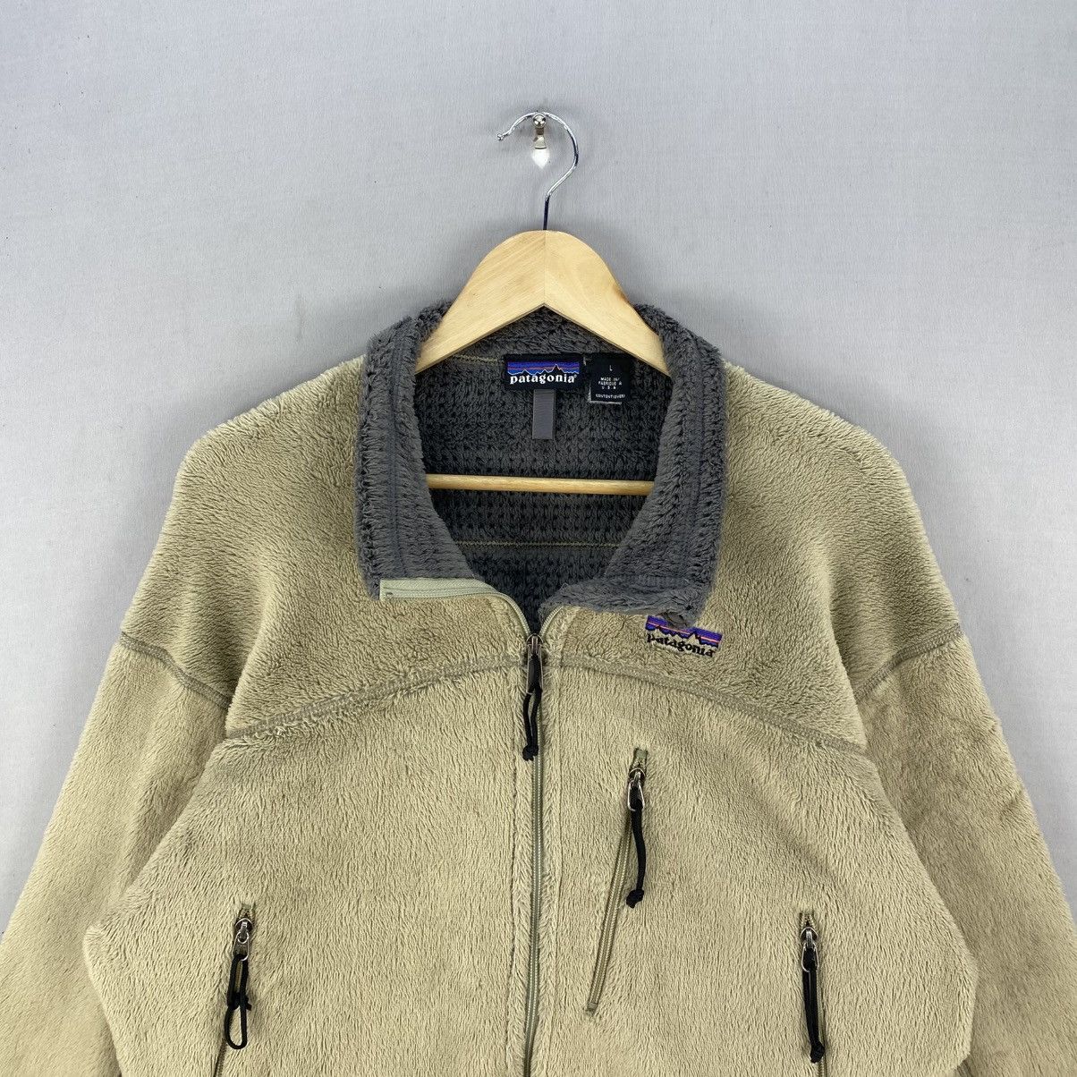 Patagonia Vintage Patagonia R2 Fleece Jacket Full Zip Beige Size US L / EU 52-54 / 3 - 7 Thumbnail