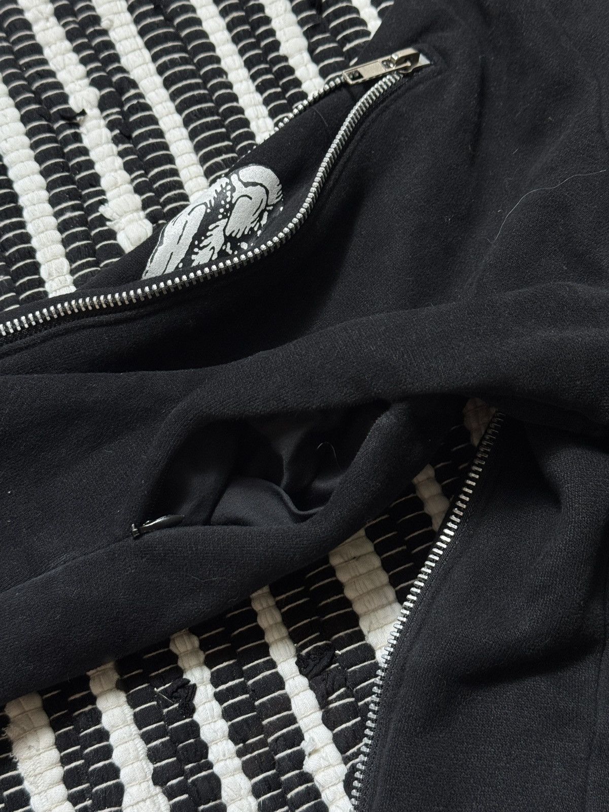 Vintage VINTAGE AVANT GARDE SKELETON CORSET STYLE FULL ZIP UP HOODIE Size M / US 6-8 / IT 42-44 - 10 Thumbnail