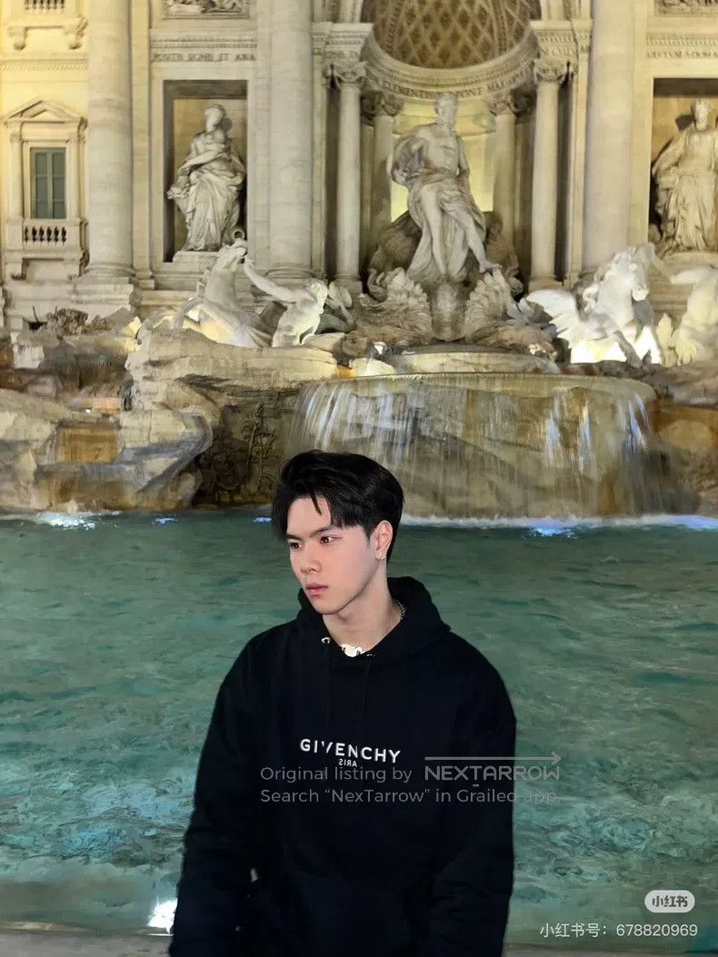 Givenchy Givenchy Long-Sleeve Hooded Sweatshirt in Black Size US XXL / EU 58 / 5 - 6 Thumbnail