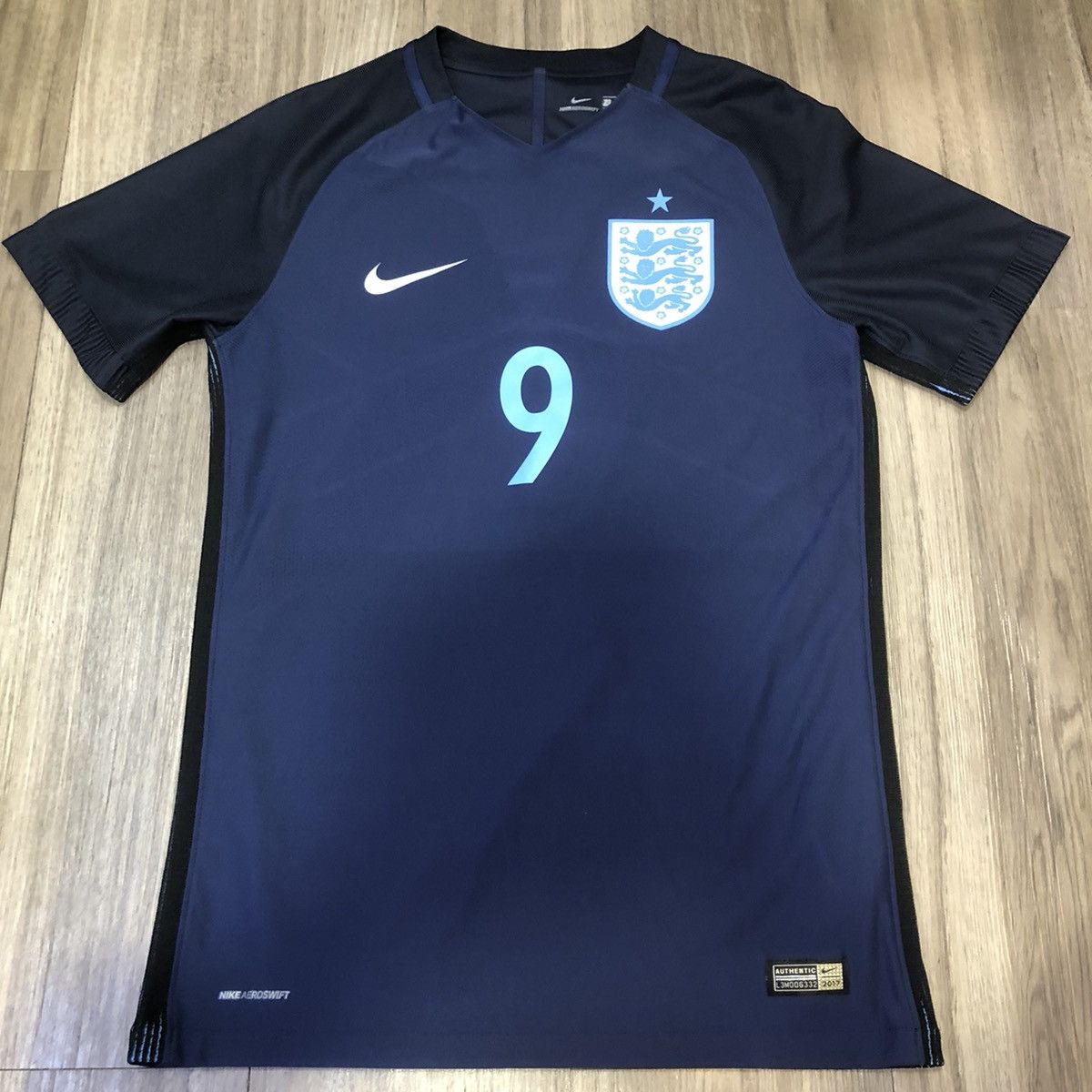 Nike England 17/18 player issue third away shirt #9 Kane Size US S / EU 44-46 / 1 - 1 Thumbnail