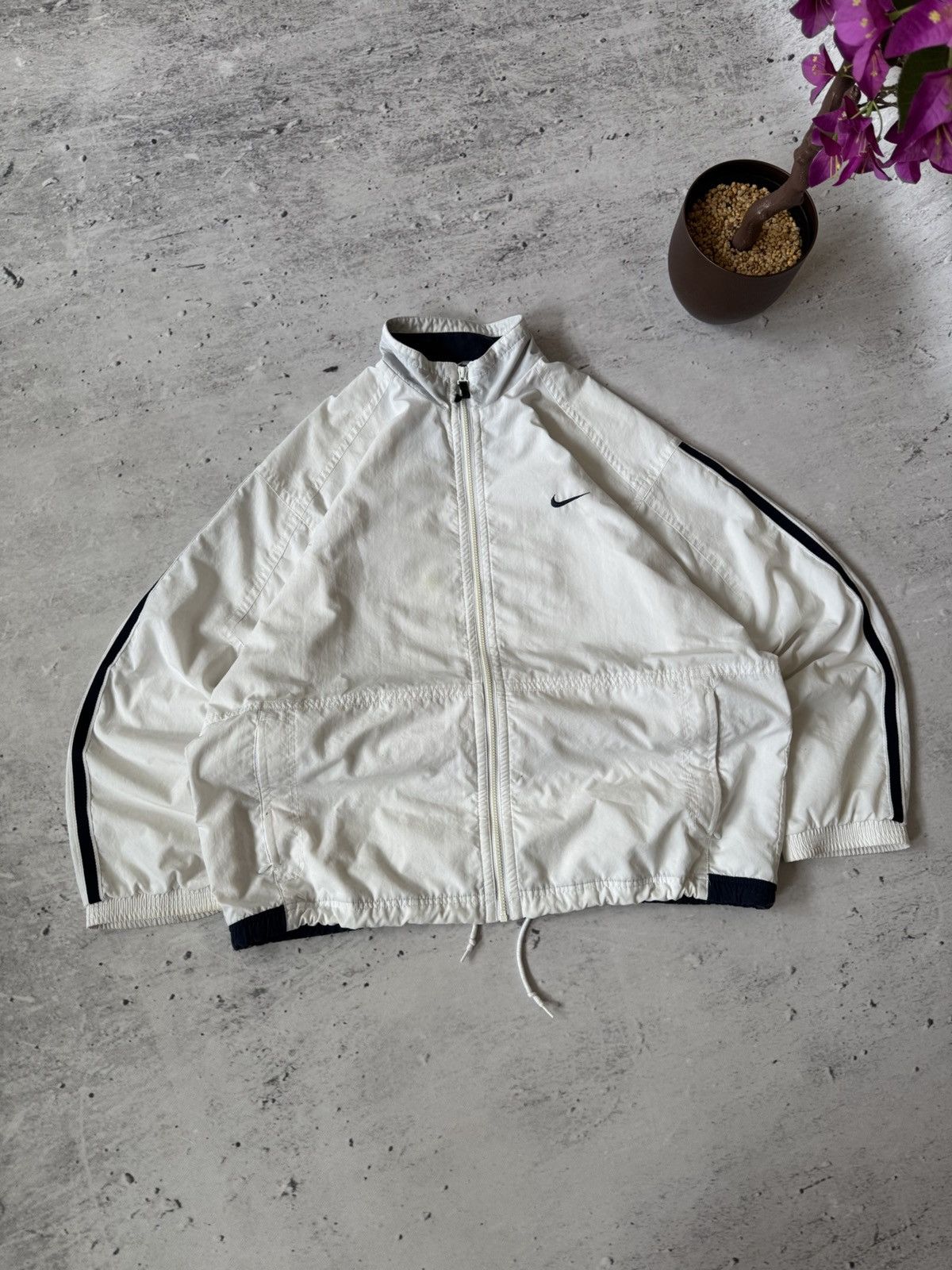 Nike × Vintage NIKE VINTAGE BASIC LOGO OVERSIZE BAGGY LIGHT JACKET Size US XL / EU 56 / 4 - 1 Thumbnail