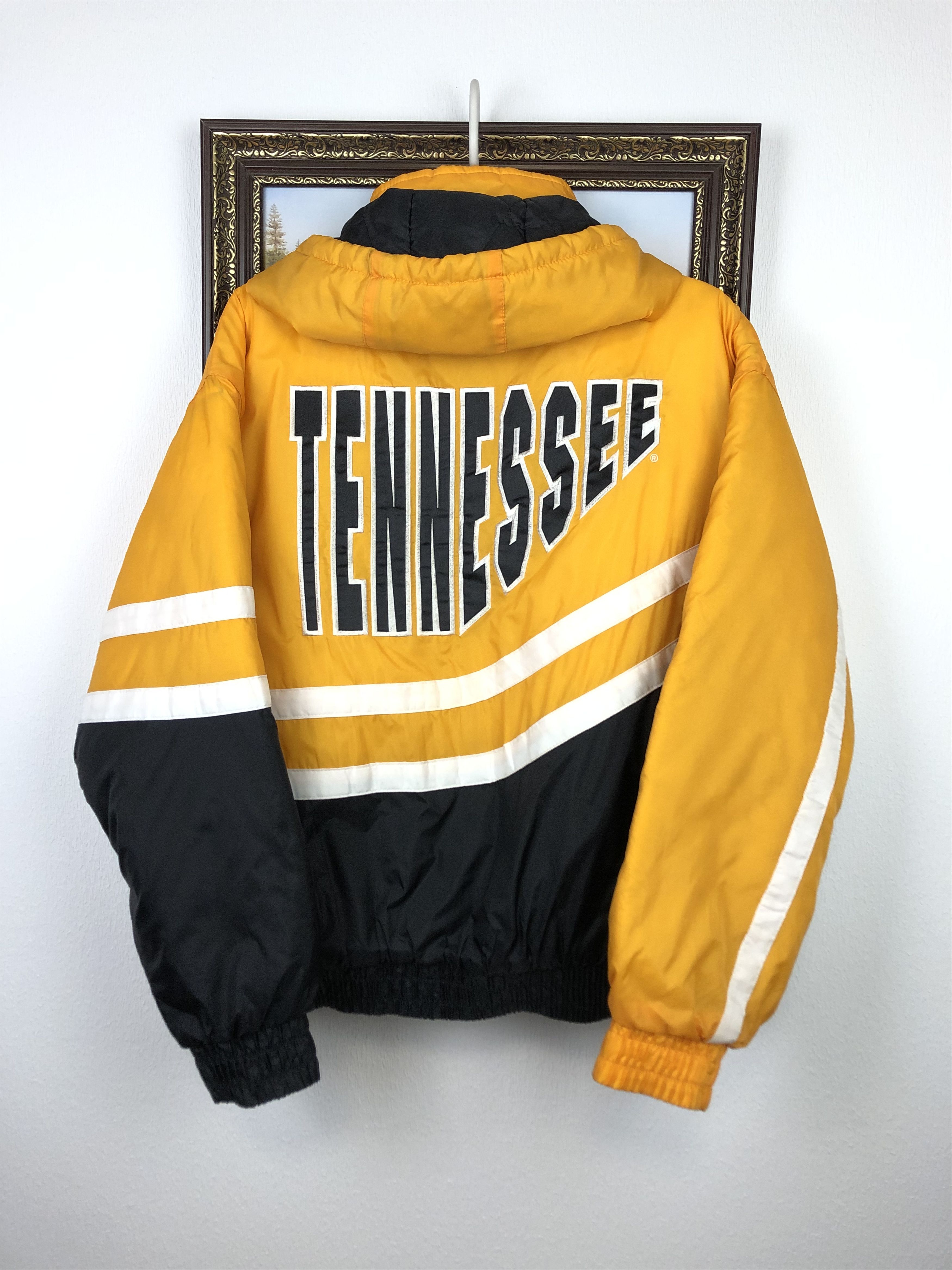 Rare Vintage University of Tennessee hotsell Windbreaker