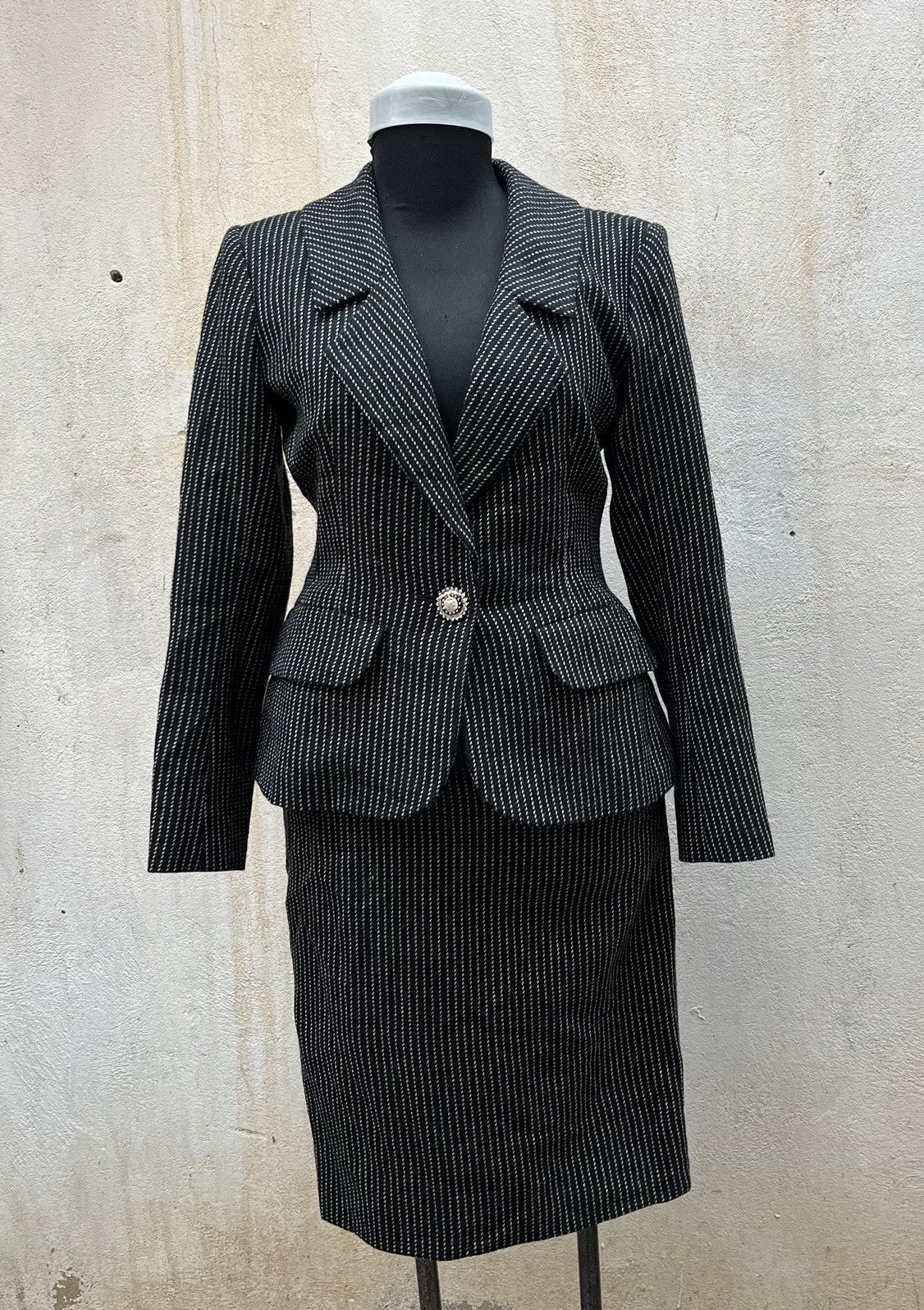 Yves Saint Laurent Yves Saint Laurent rive Gauche Ensemble Size M / US 6-8 / IT 42-44 - 5 Thumbnail