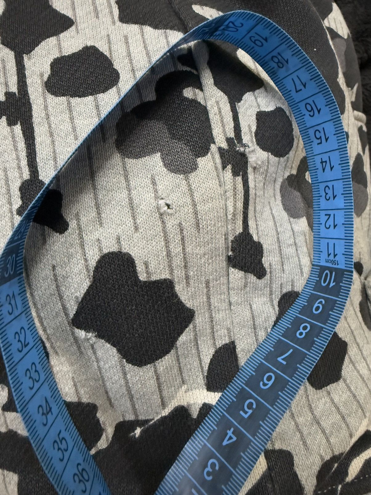 Star Wars × Uniqlo Uniqlo Star Wars The Force Awake Sheerpa ZipUp Sweater Hodie Size US M / EU 48-50 / 2 - 14 Thumbnail