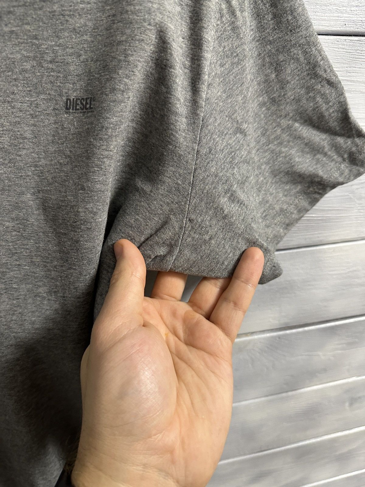 Diesel T-Shirt Diesel Small Logo Basic Luxury . Size US M / EU 48-50 / 2 - 4 Thumbnail