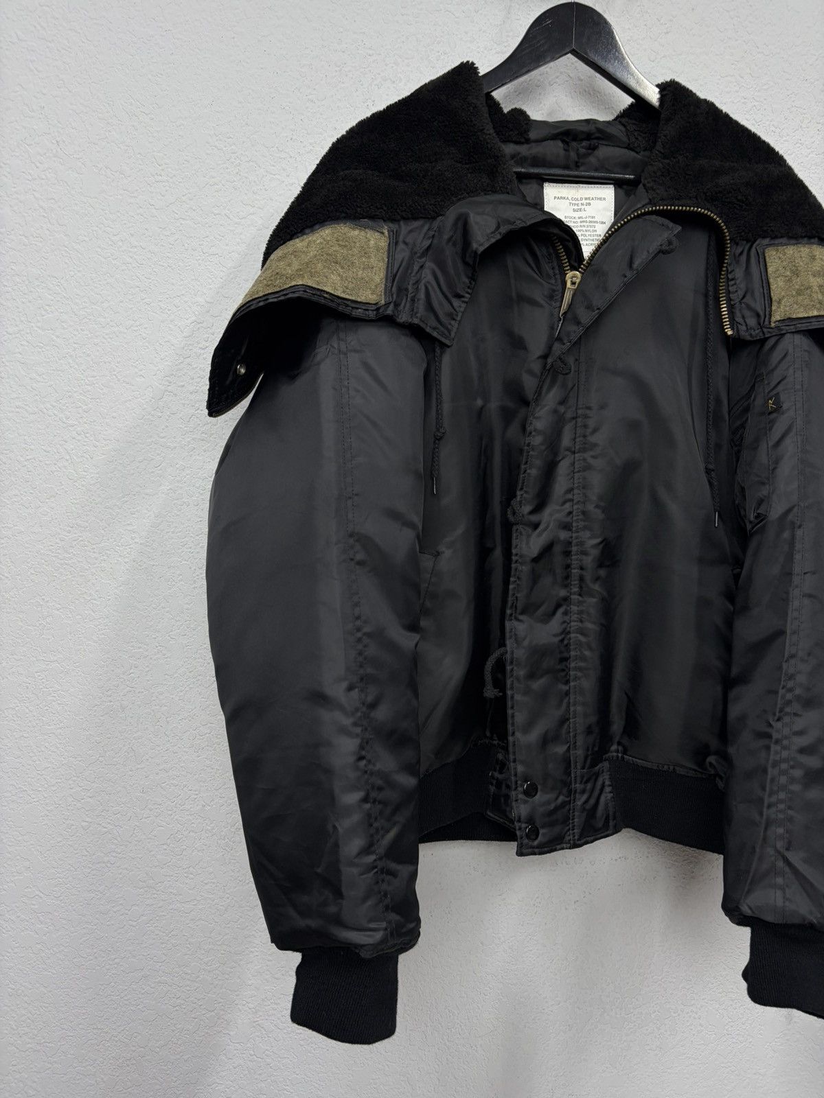 If Six Was Nine Vintage Rick Owens Vibe Black Bomber Jacket Faux Fur Collar Size US L / EU 52-54 / 3 - 2 Thumbnail