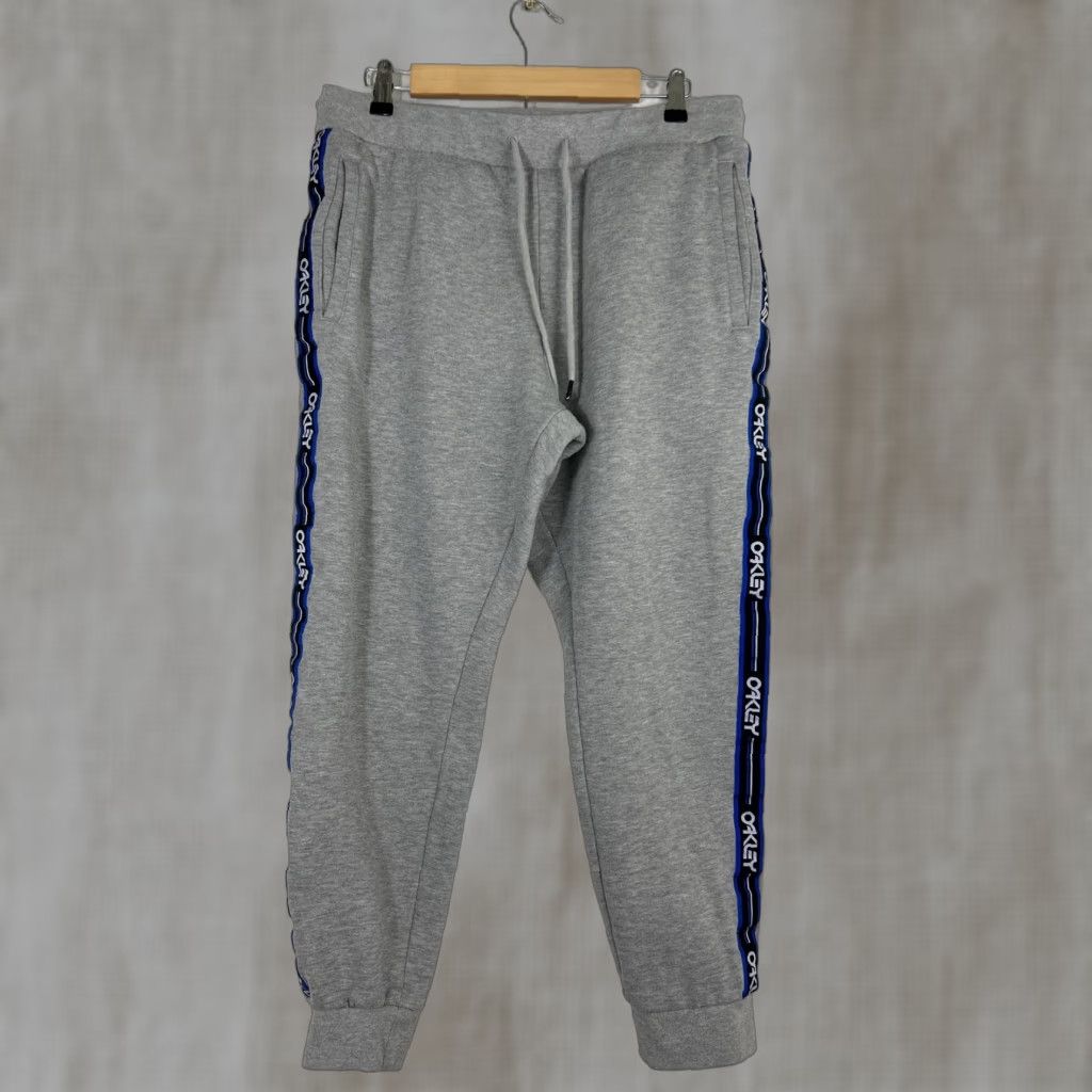 Oakley Oakley Mens Large Custom Fit Gray Ankle Piping Joggers Blue Black 34x28 Pants Activewear Mens L Size US 33 - 1 Thumbnail