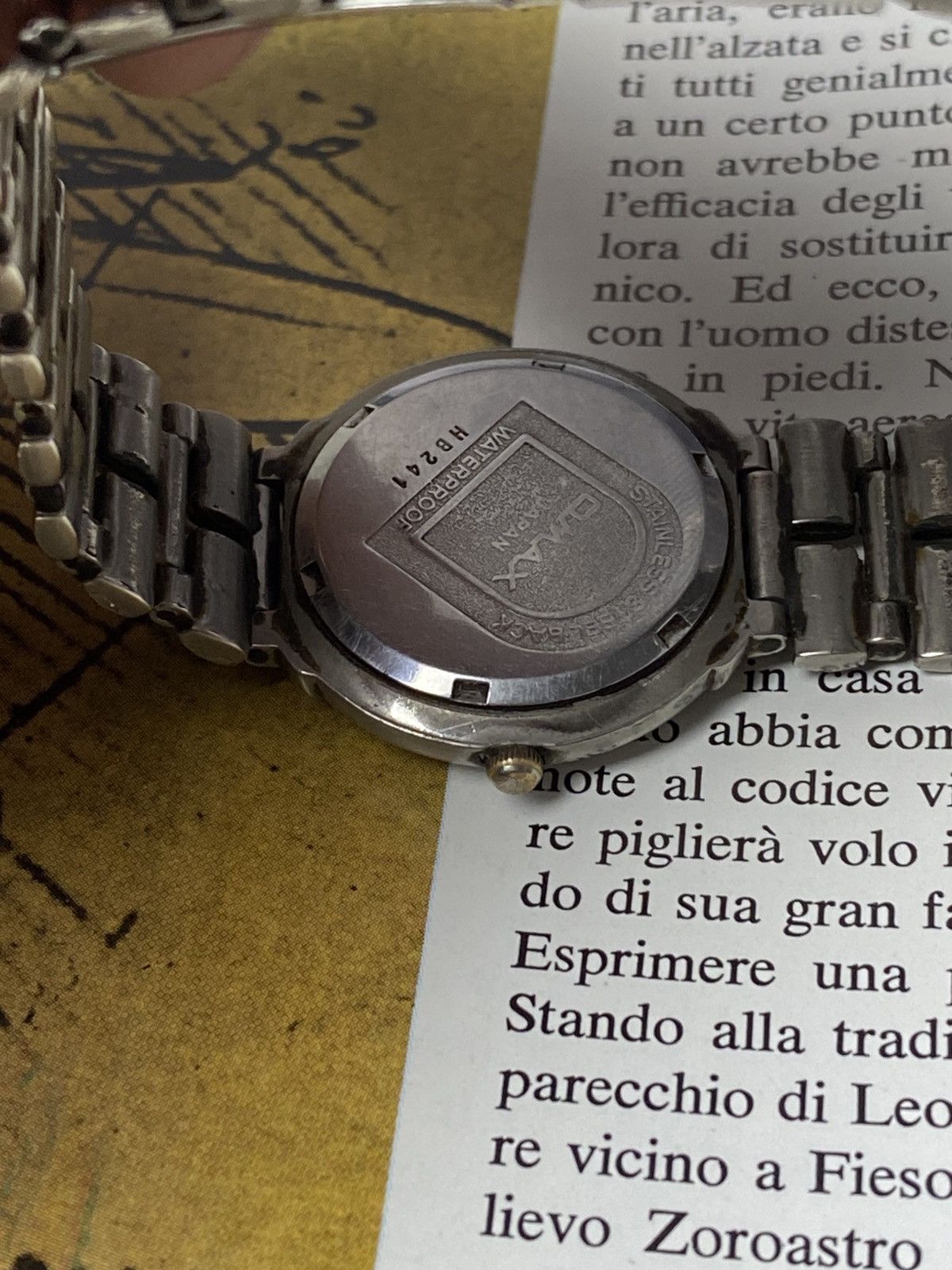Japanese Brand Rare Retro Omax Crystal Quartz Watch Japan Futuristic Art Size ONE SIZE - 4 Thumbnail