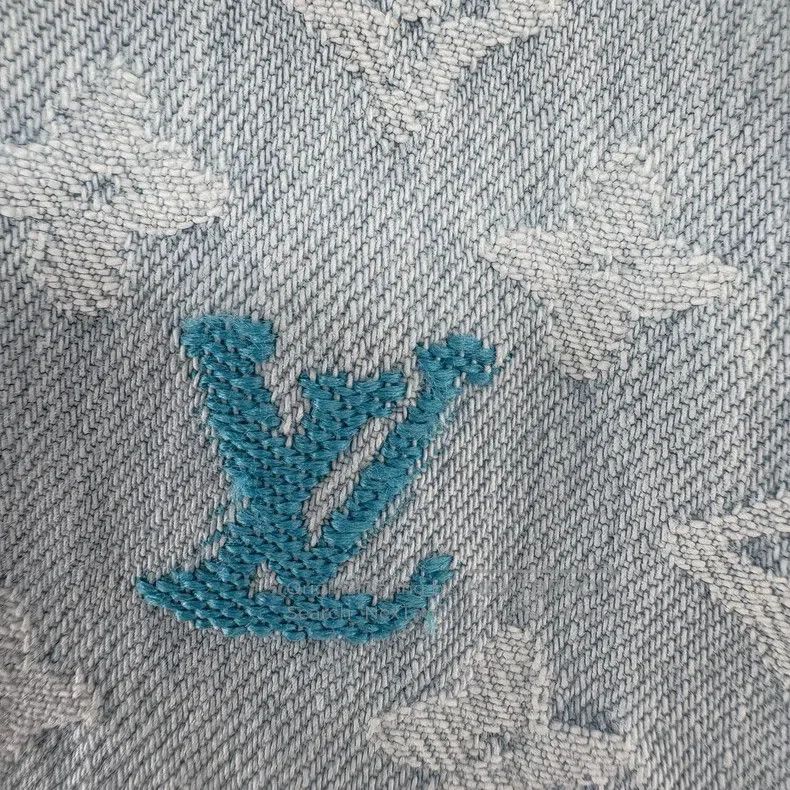 Louis Vuitton Louis Vuitton FW24 Taylor co-branded color letter logo den Size US M / EU 48-50 / 2 - 4 Thumbnail
