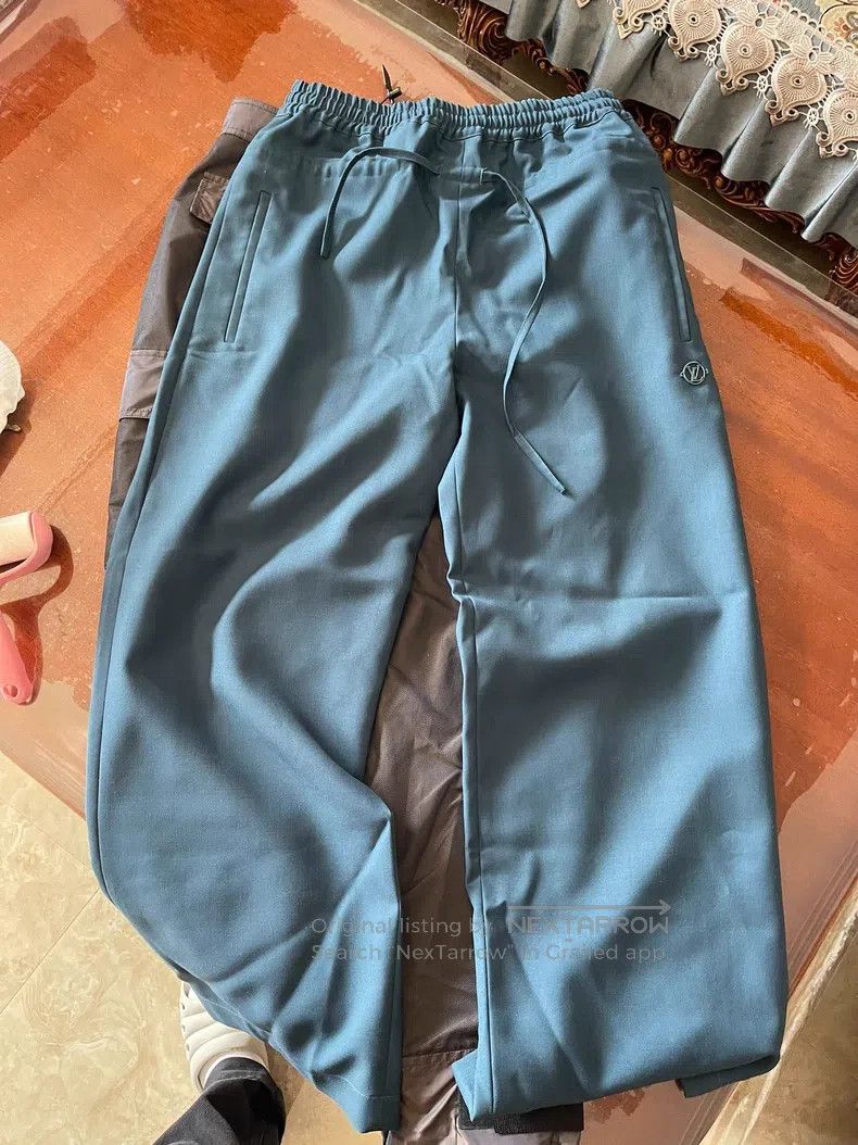 Louis Vuitton Louis Vuitton size xs Straight-leg slacks pants Size US 28 / EU 44 - 1 Thumbnail