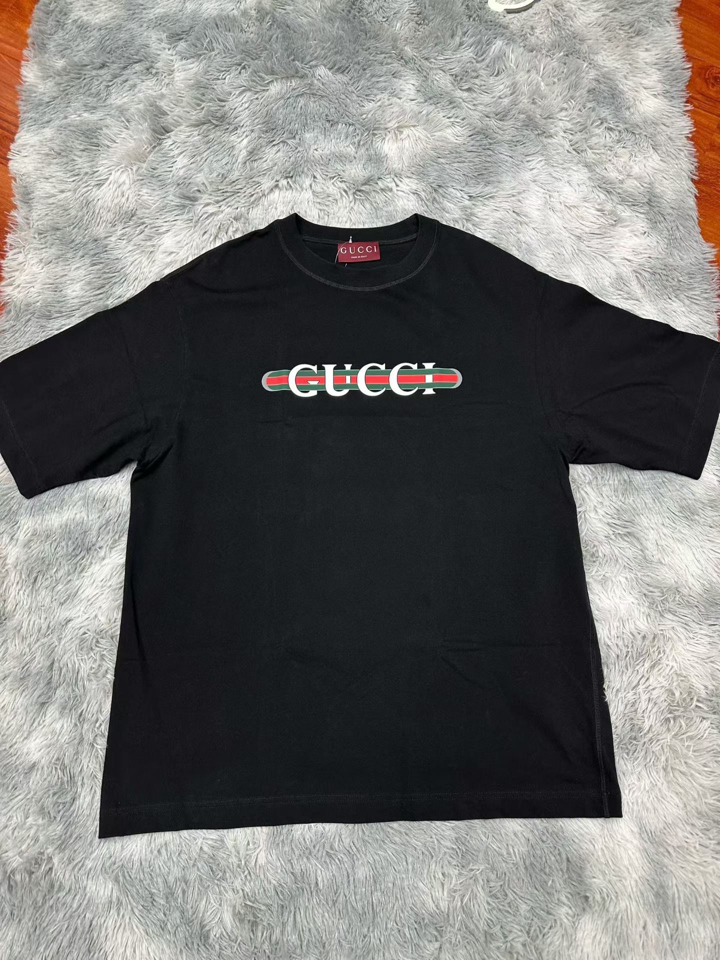 Gucci Gucci Striped Red T-Shirt xl Men Size US XL / EU 56 / 4 - 1 Thumbnail