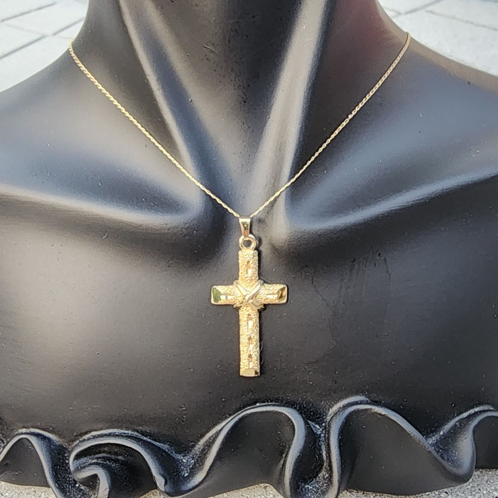 Vintage ACO 14K Yellow Gold Diamond Cut Cross Pendant Link Necklace Size ONE SIZE - 1 Thumbnail