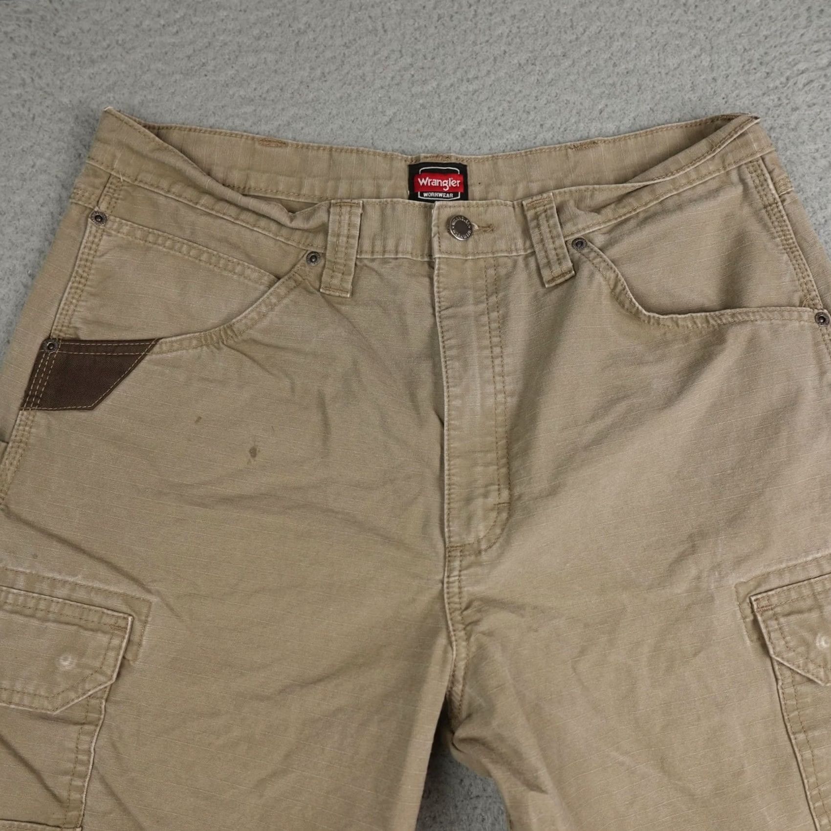 Wrangler Wrangler Cargo Shorts Mens 34 Beige Workwear Pockets Khaki Size US 34 / EU 50 - 4 Thumbnail