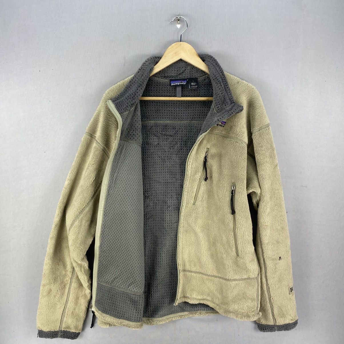 Patagonia Vintage Patagonia R2 Fleece Jacket Full Zip Beige Size US L / EU 52-54 / 3 - 14 Thumbnail