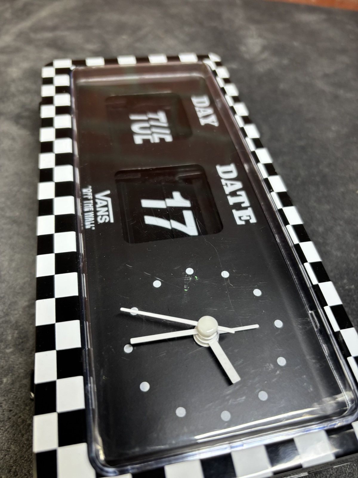 Vans Vans Retro Flip Calendar Alarm Clock Checkerboard ABS Shell Size ONE SIZE - 6 Thumbnail