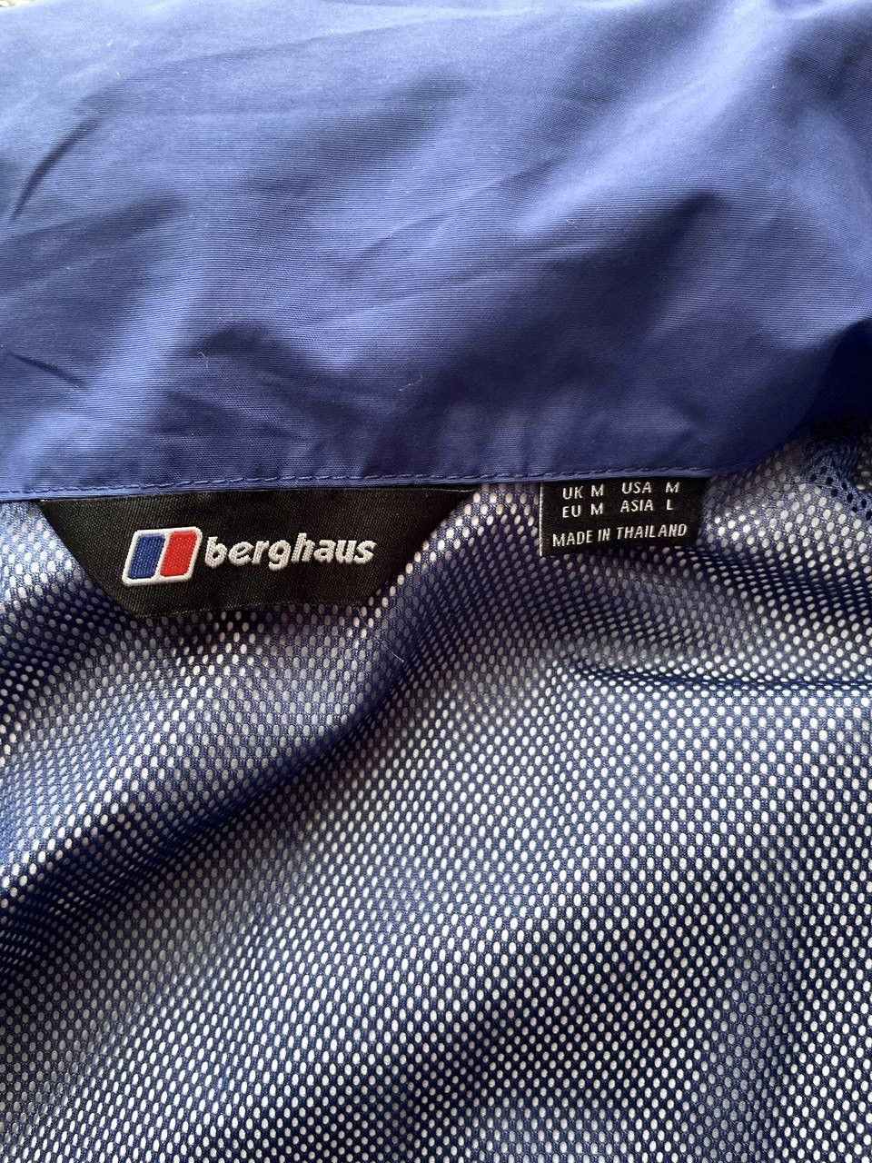 Berghaus Berghaus Light Jacket Gorpcore Outdoor Gore-Tex Logo Rare Size US M / EU 48-50 / 2 - 20 Thumbnail