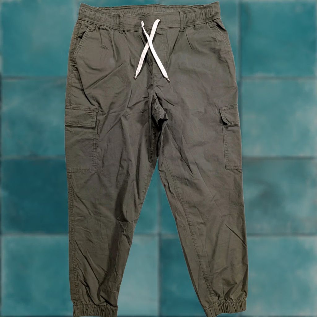 Vintage VINTAGE Tommy Jeans Pants Men M Green Y2K Cargo Joggers Elastic Waist 32 Size US 32 / EU 48 - 1 Thumbnail