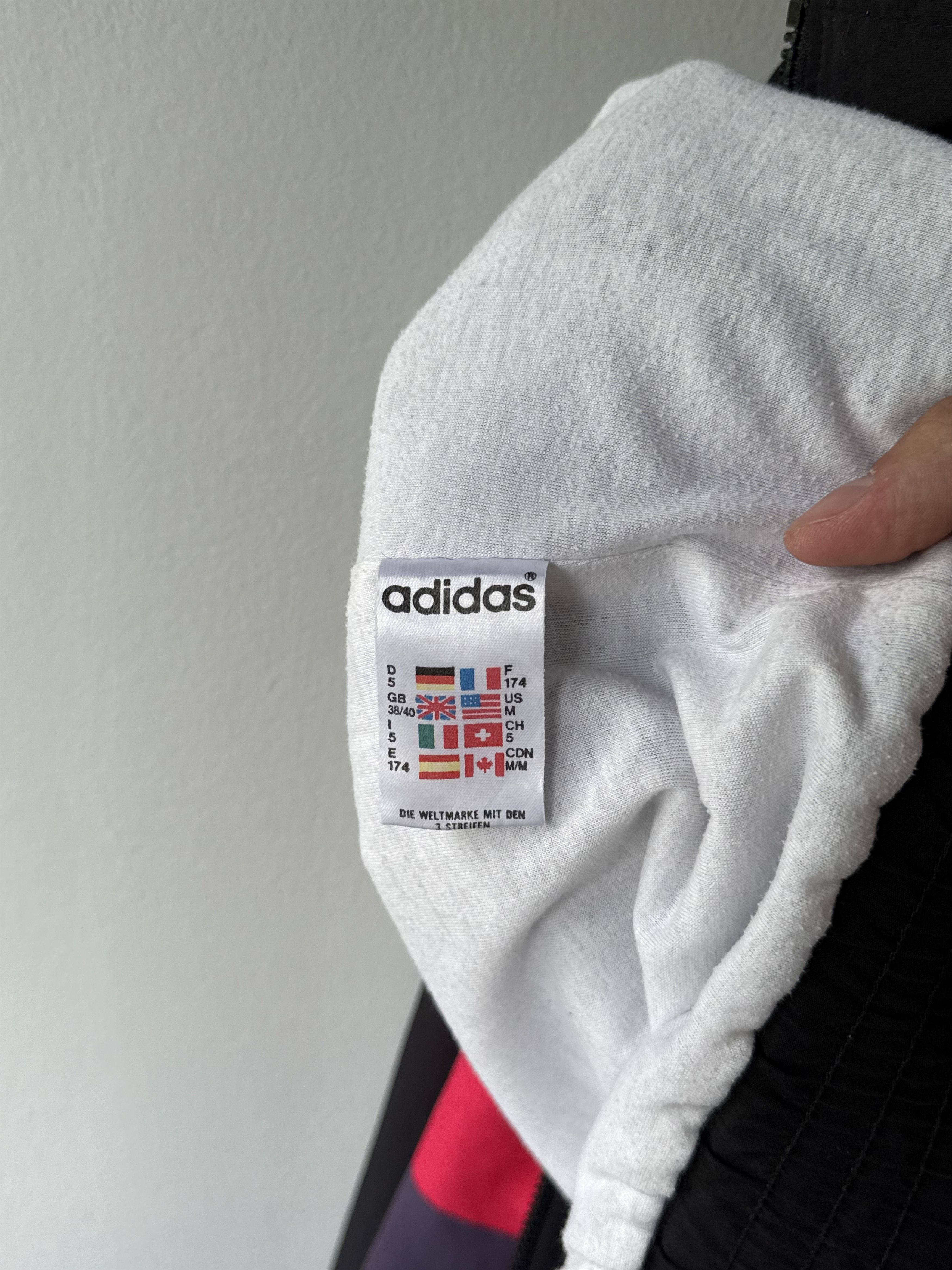 Adidas × NHL × Vintage Vintage Adidas Swiss Hockey Printed Stars Track Top Jacket Size US M / EU 48-50 / 2 - 14 Thumbnail