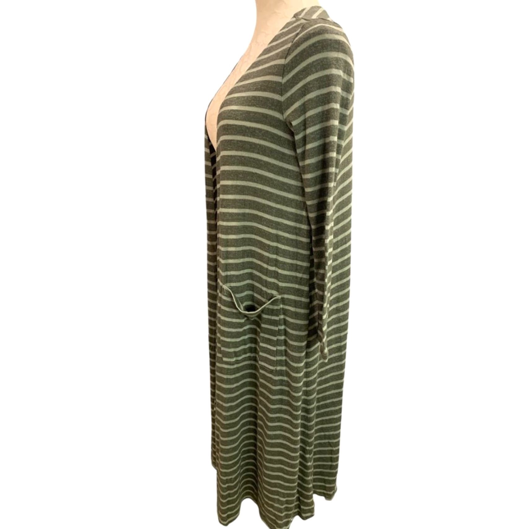 Vintage **XS Green LulaRoe Sarah Cardigan Duster** User: XS Green LulaRoe Sarah Cardigan Duster Size XS / US 0-2 / IT 36-38 - 3 Thumbnail