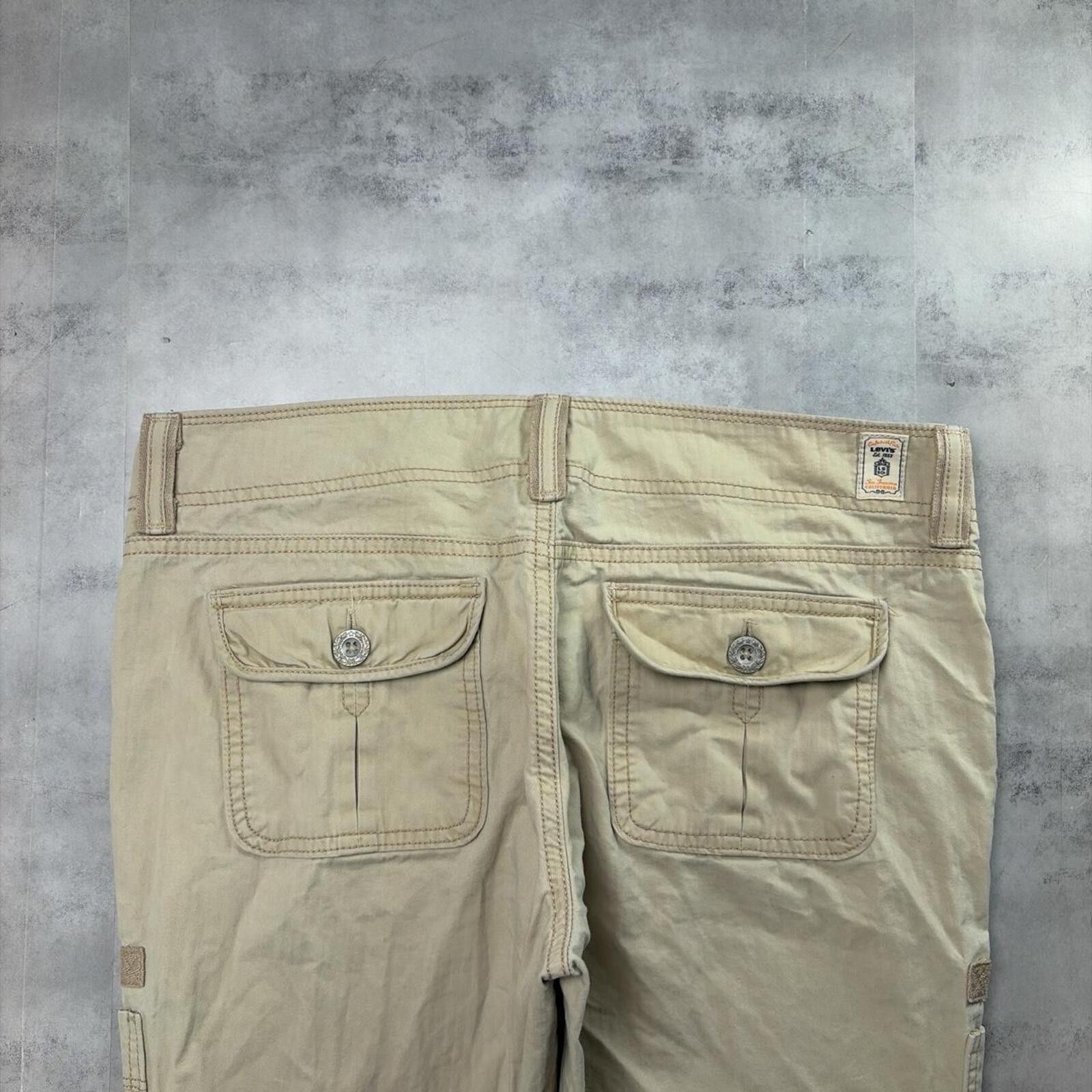 Levi's Y2K Tan Levi’s Grunge Gothic Cargo Capri Pants Size 30" / US 8 / IT 44 - 3 Thumbnail
