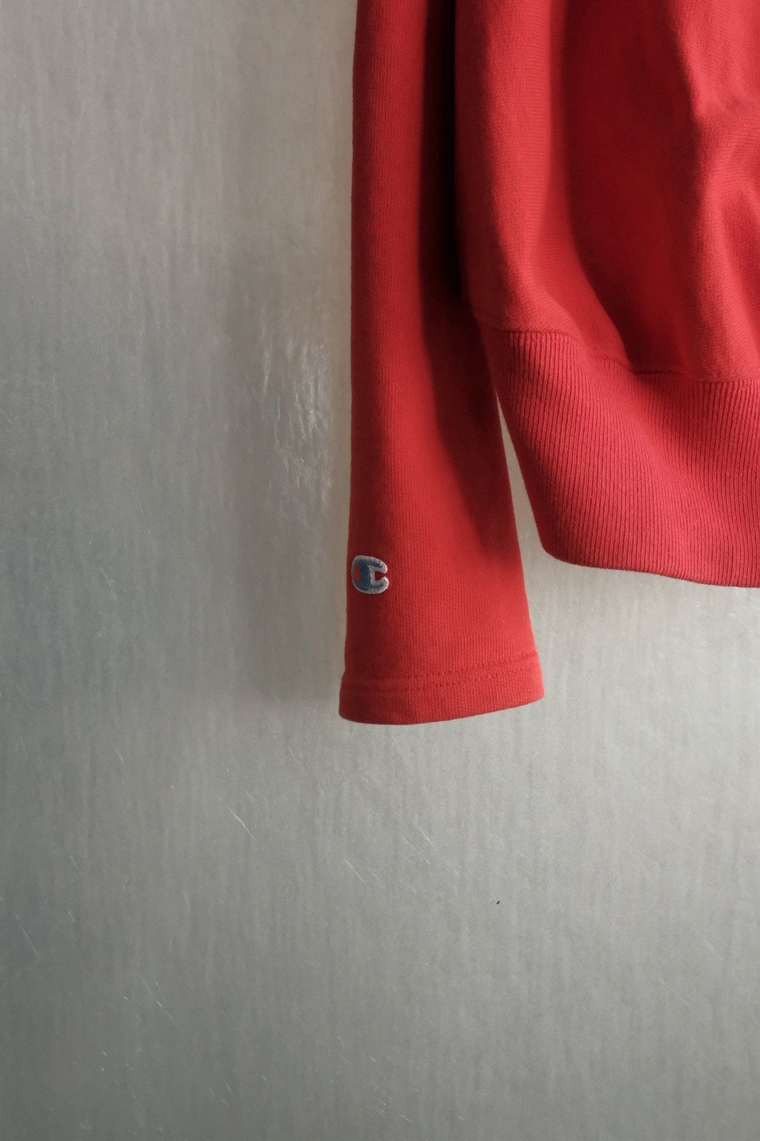 Champion × Vetements Red Vetements Cutout Hoodie x Champion Size US XS / EU 42 / 0 - 3 Thumbnail