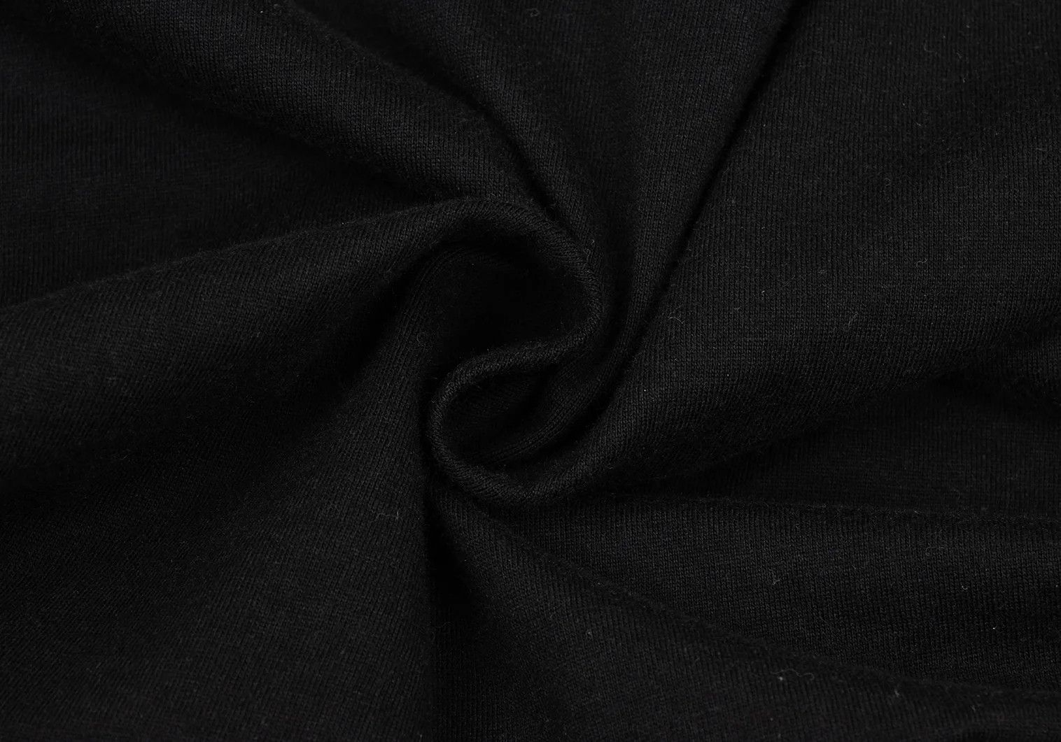 Issey Miyake Basic Cotton Short-Sleeve T-Shirt in Black, Size L Size US L / EU 52-54 / 3 - 11 Thumbnail
