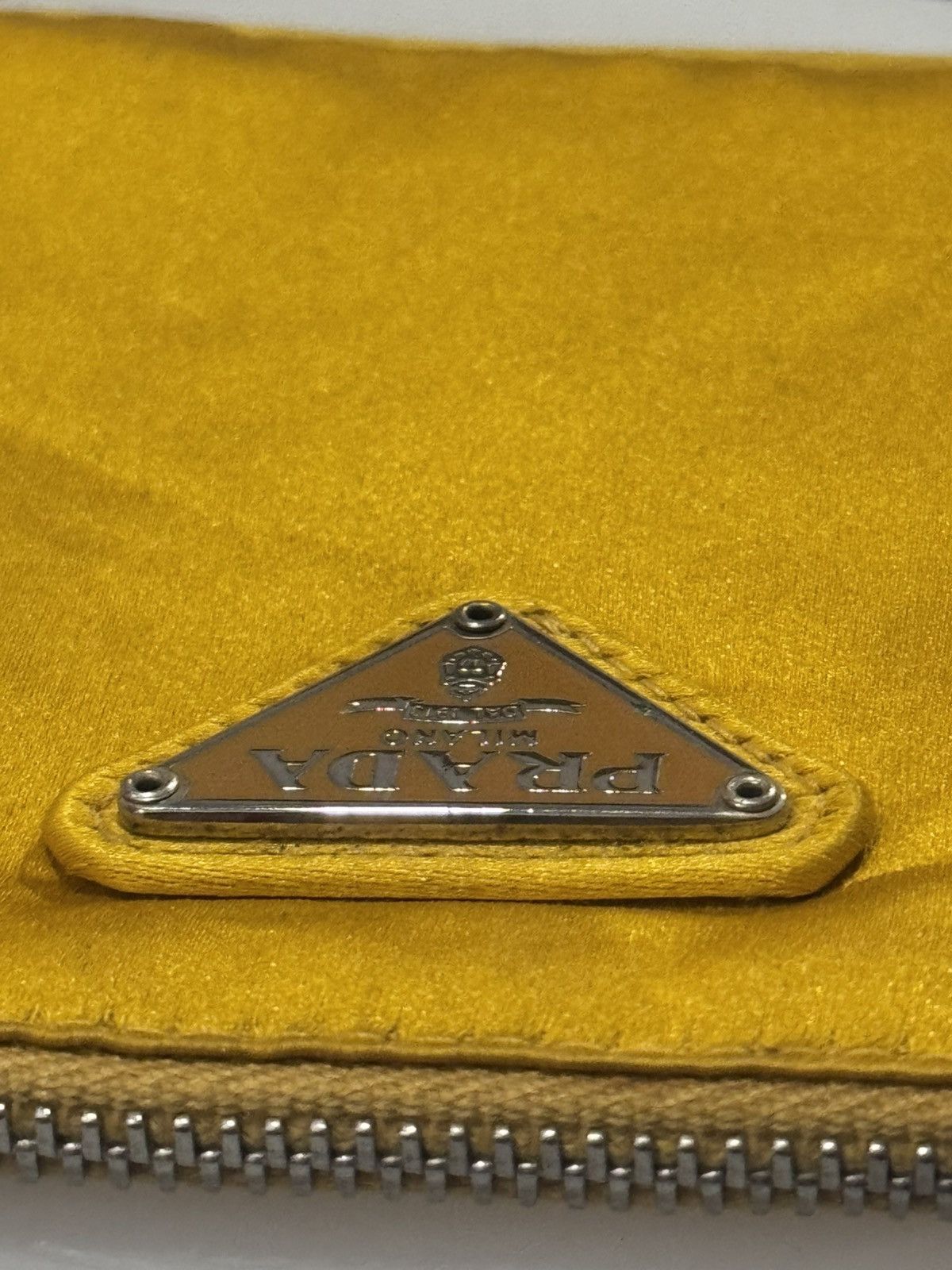 Prada Prada Pouch Clutch TESSUTO Giallo Fluo Nylon Neon Yellow Size ONE SIZE - 4 Thumbnail